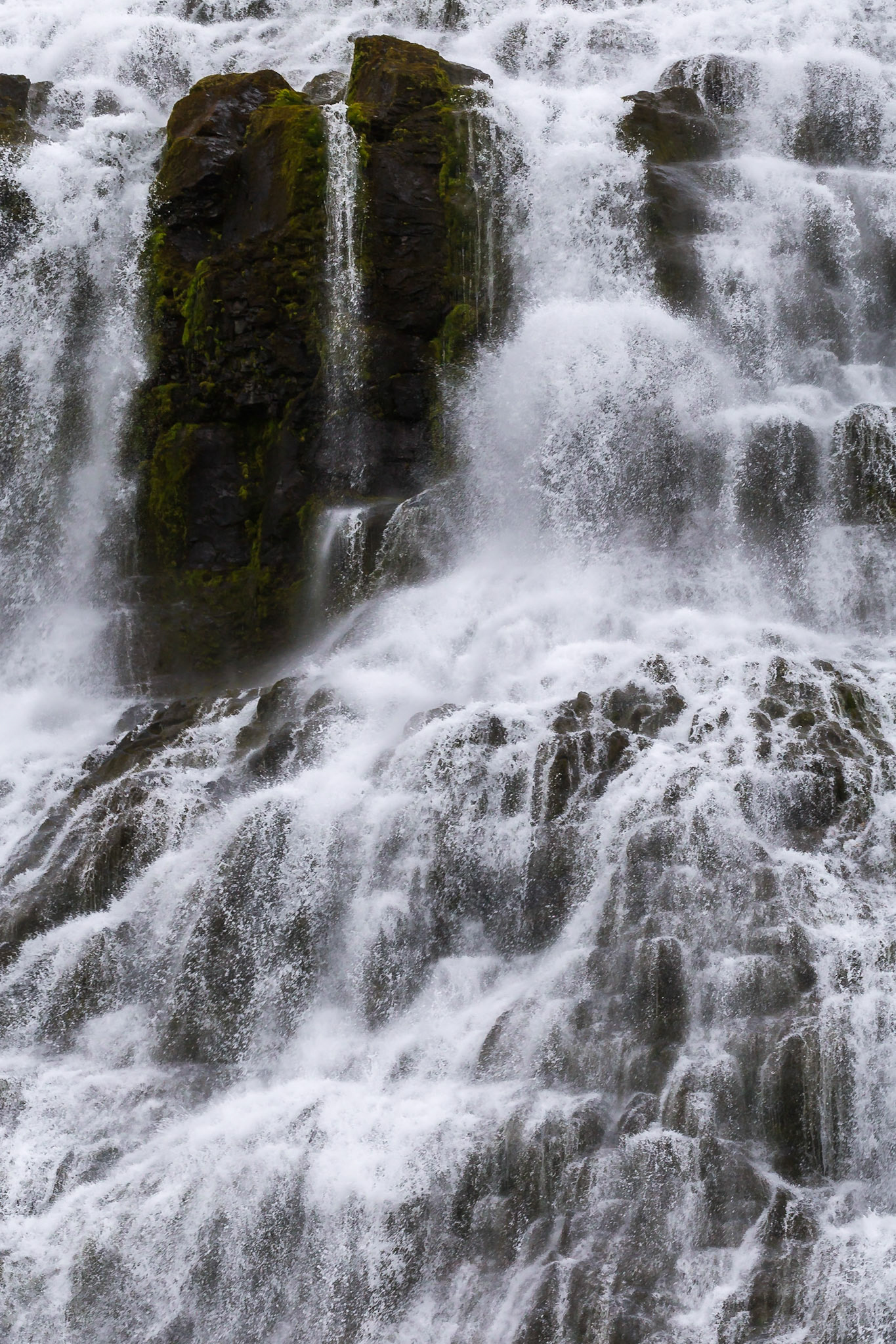Hæstahjallafoss, West Fjoerds, iceland [Aug 2018]