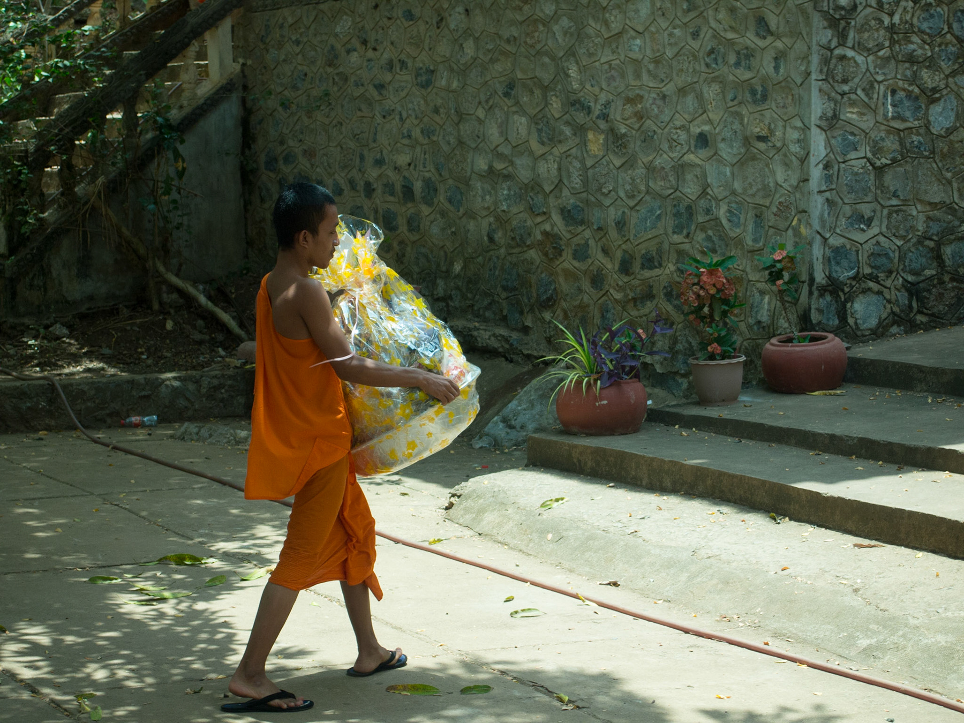 Phnom Sorsia, Krong Kaeb, Cambodia [Mar 2015]