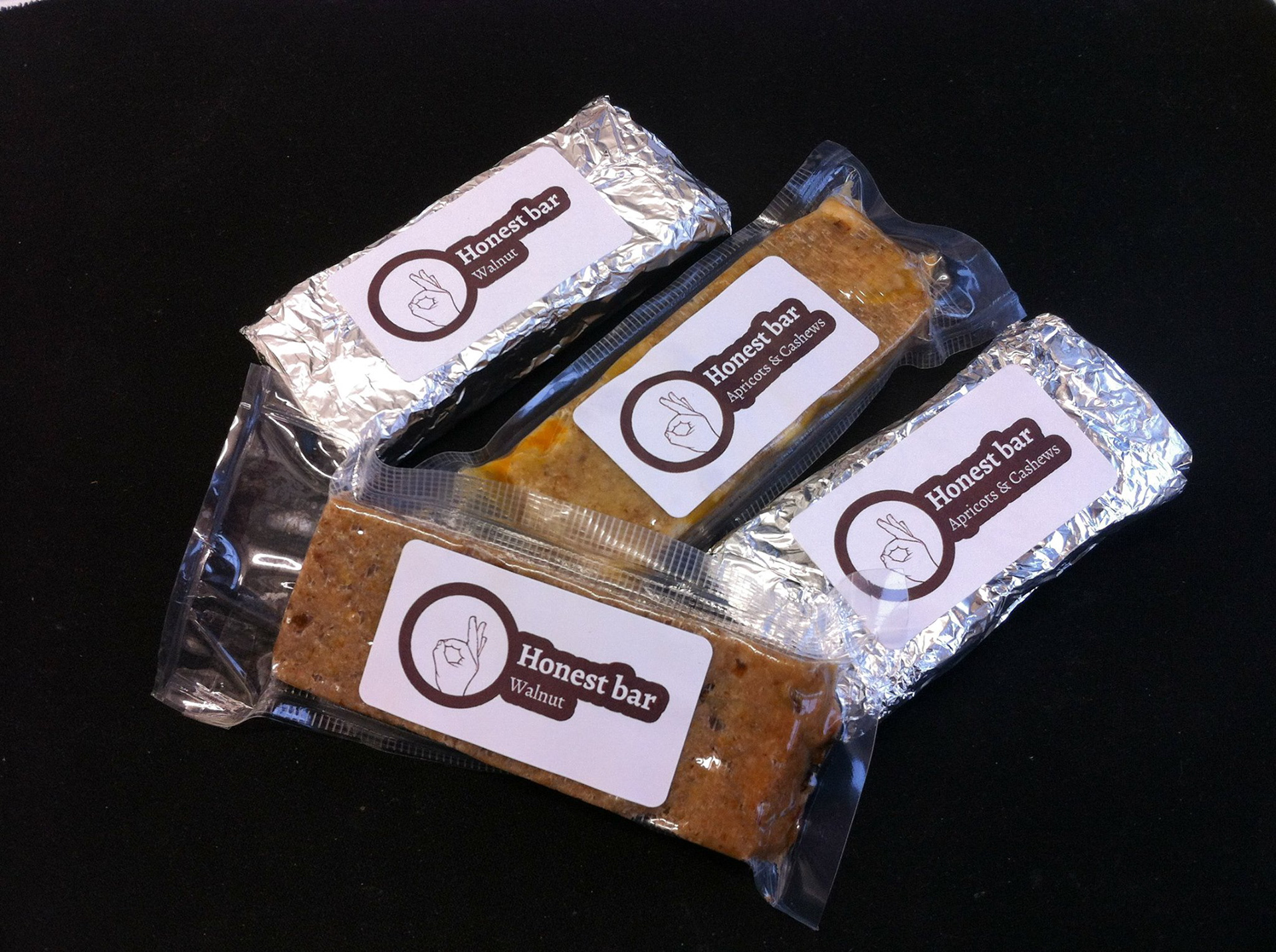 First packagings - aluminium foil & vacuum packing