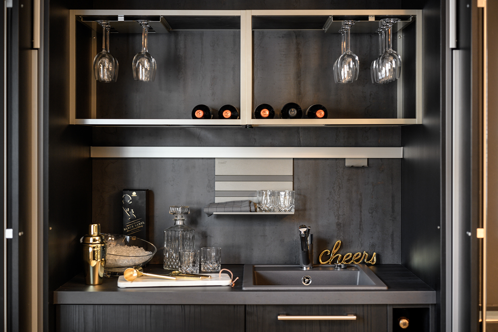 Häcker Kitchen Showroom by London based comercial photographer - Marcin Noga