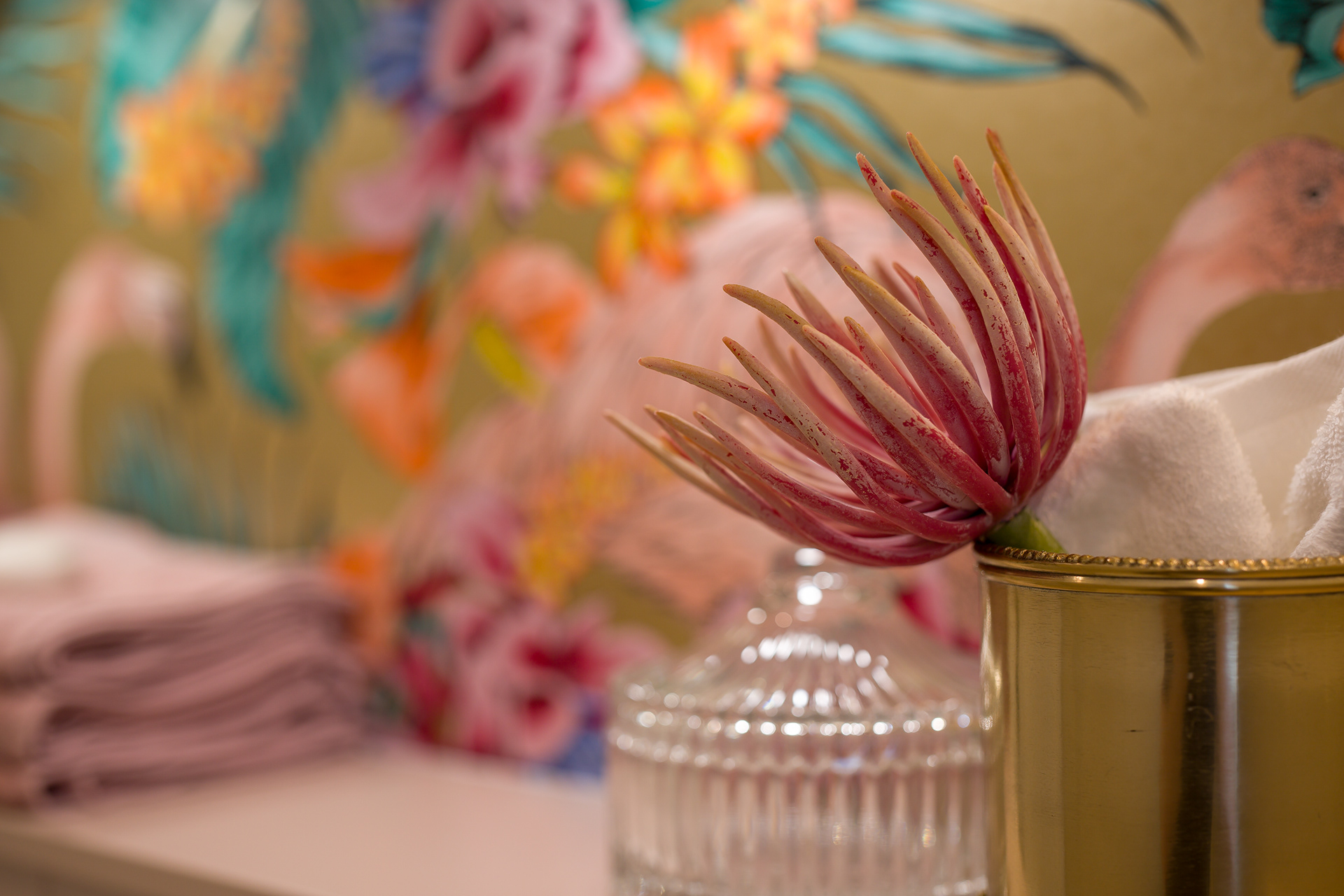 Häcker Kitchen Showroom by London based comercial photographer - Marcin Noga