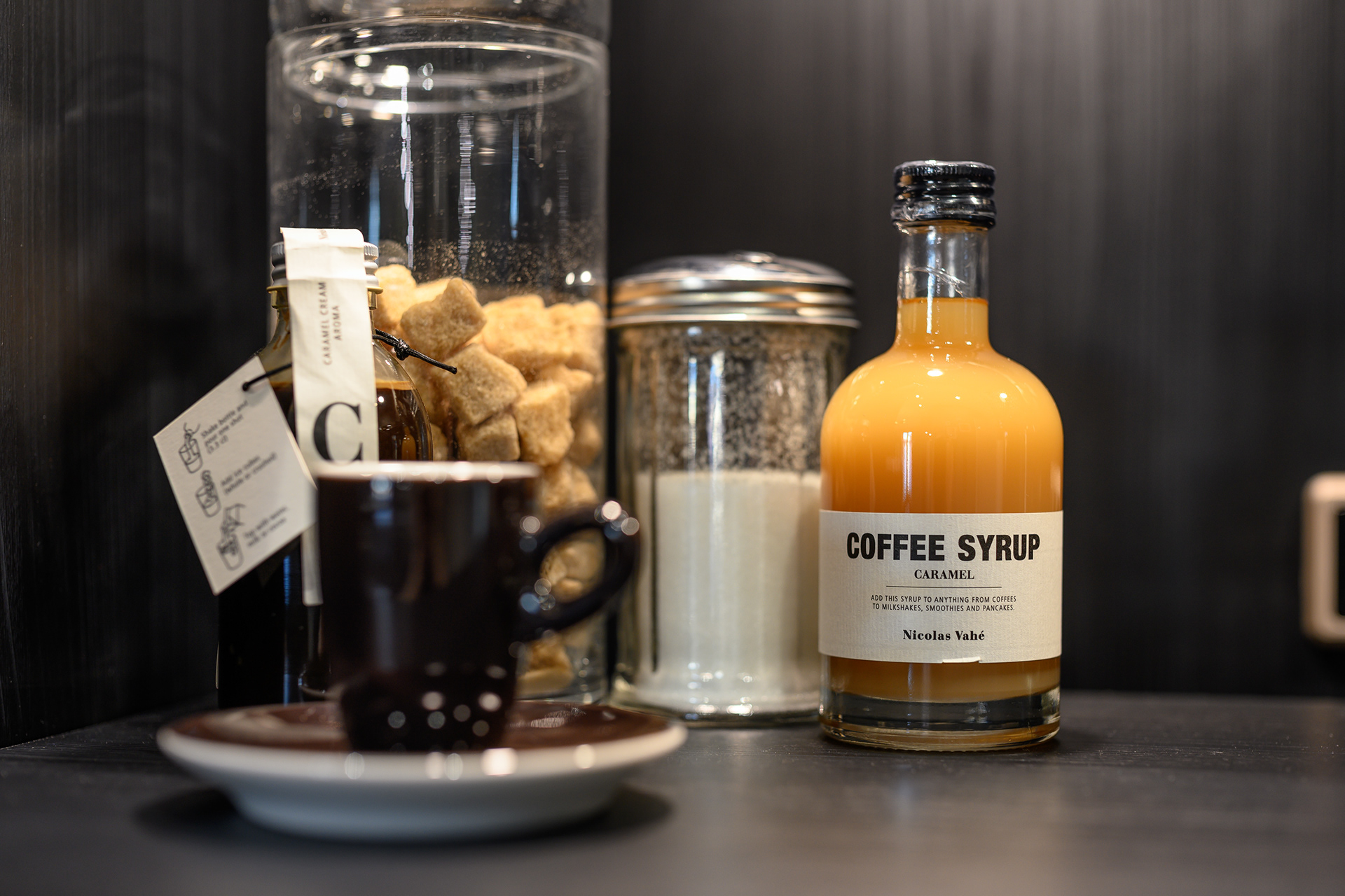 Häcker Kitchen Showroom by London based comercial photographer - Marcin Noga