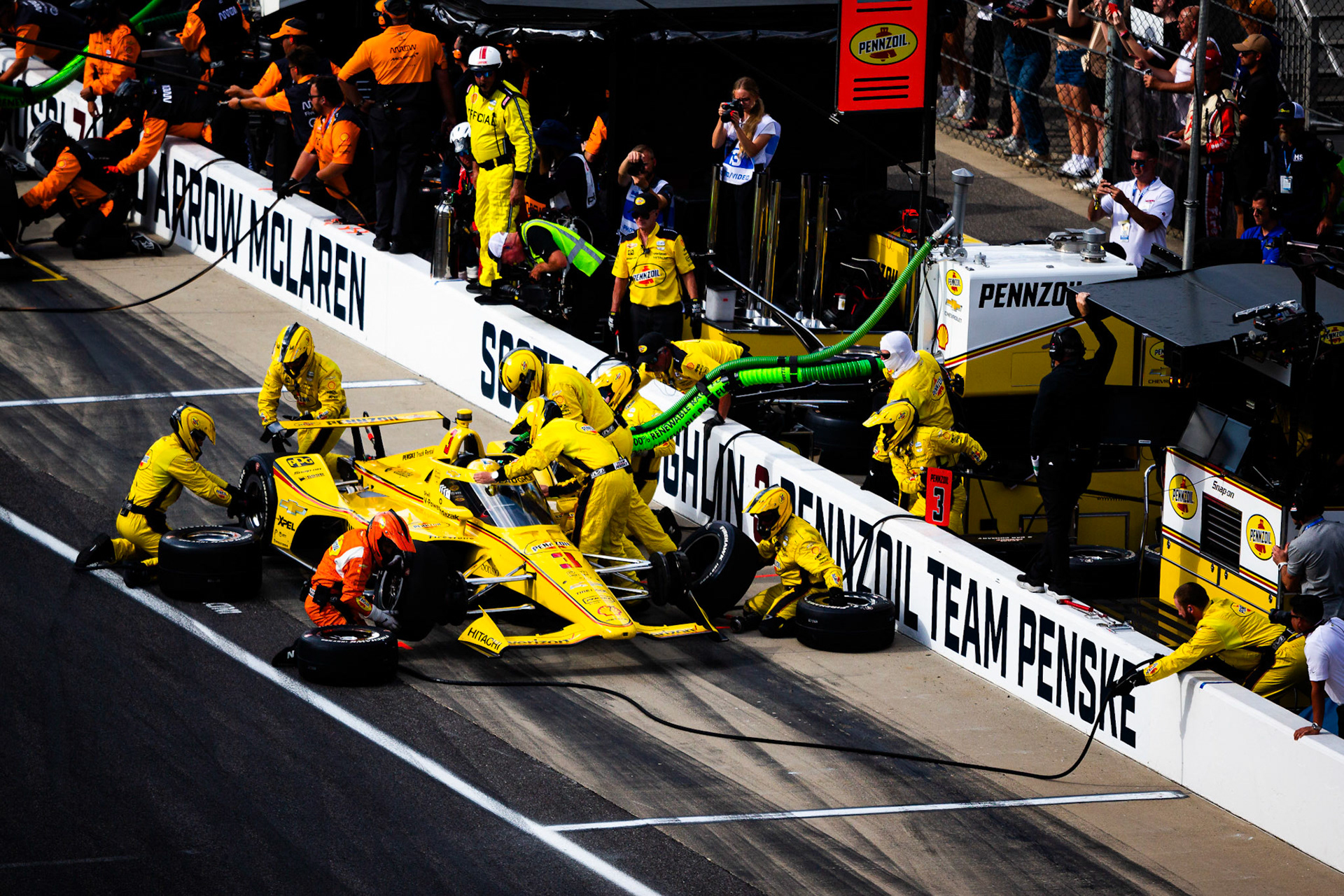 #3: Scott McLaughlin, Team Penske Chevrolet, Thirsty 3’s