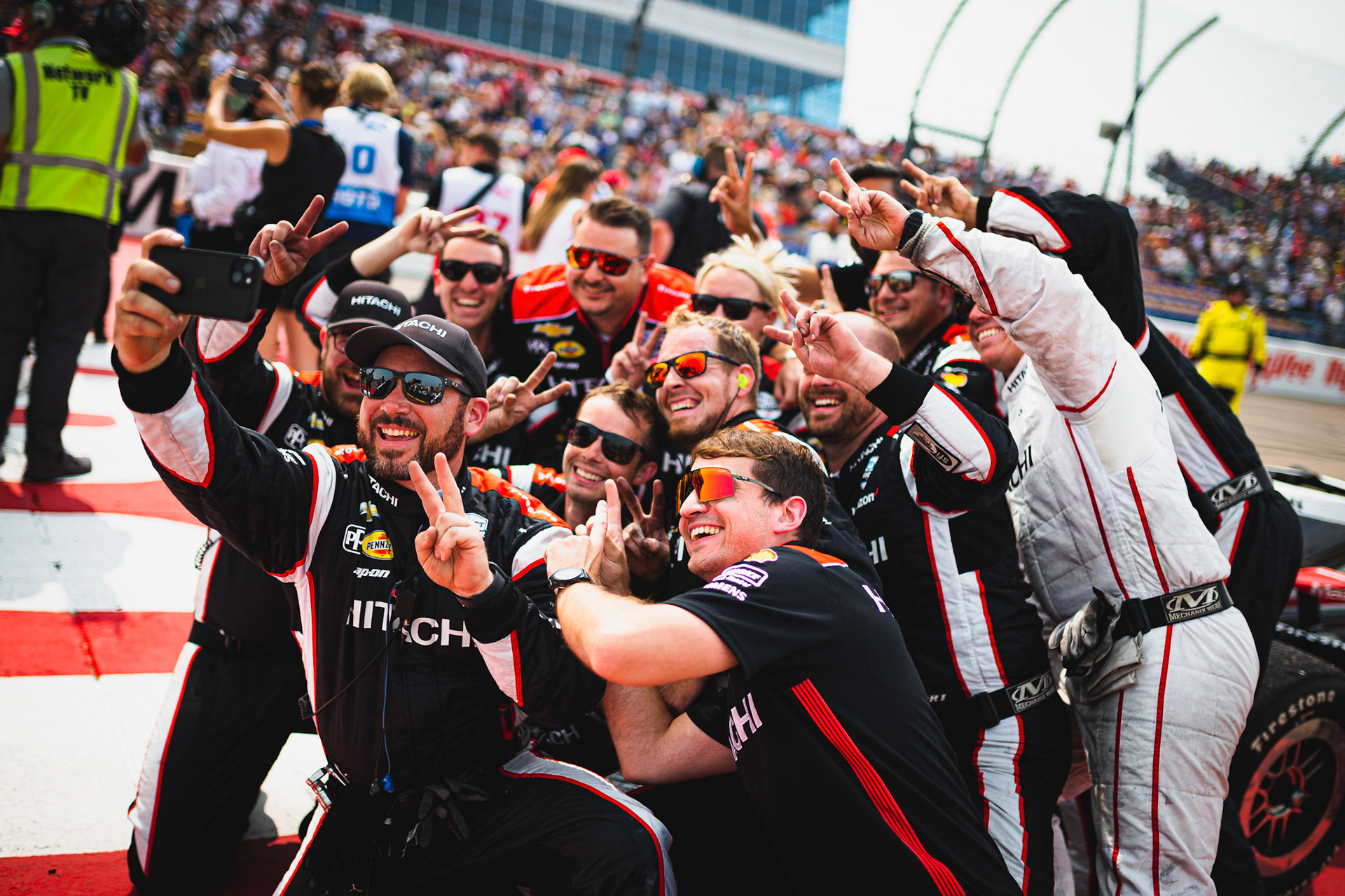 #2: Josef Newgarden, Team Penske Chevrolet, Tom Jones, Alex Murphy, Kyle Lapier, Caitlyn Moore, Chad Gordon, Andy Greer