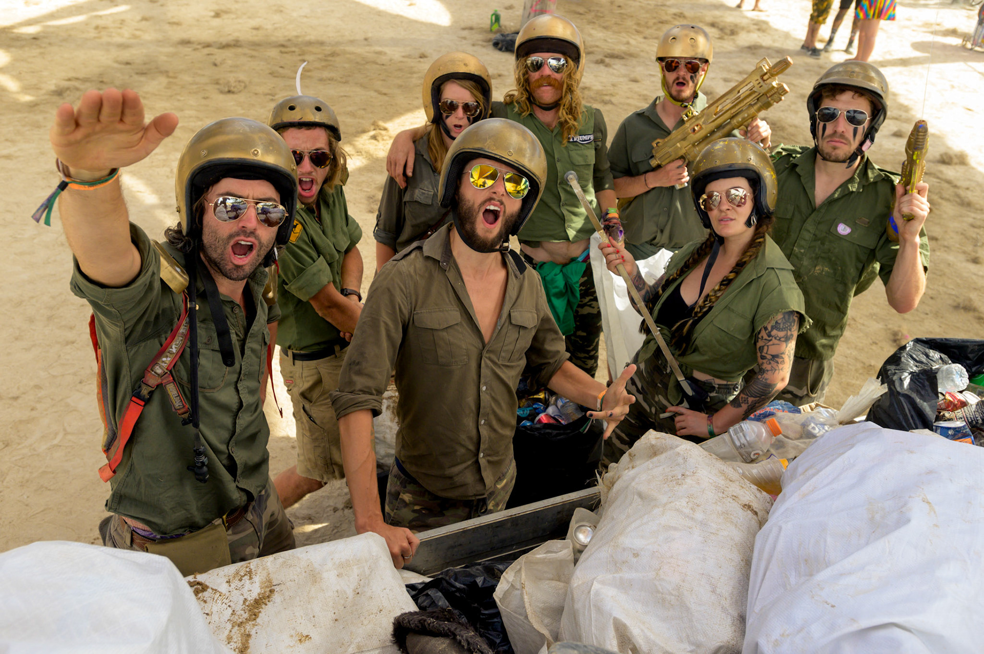 EWs with trash ute after Market stage cleanup