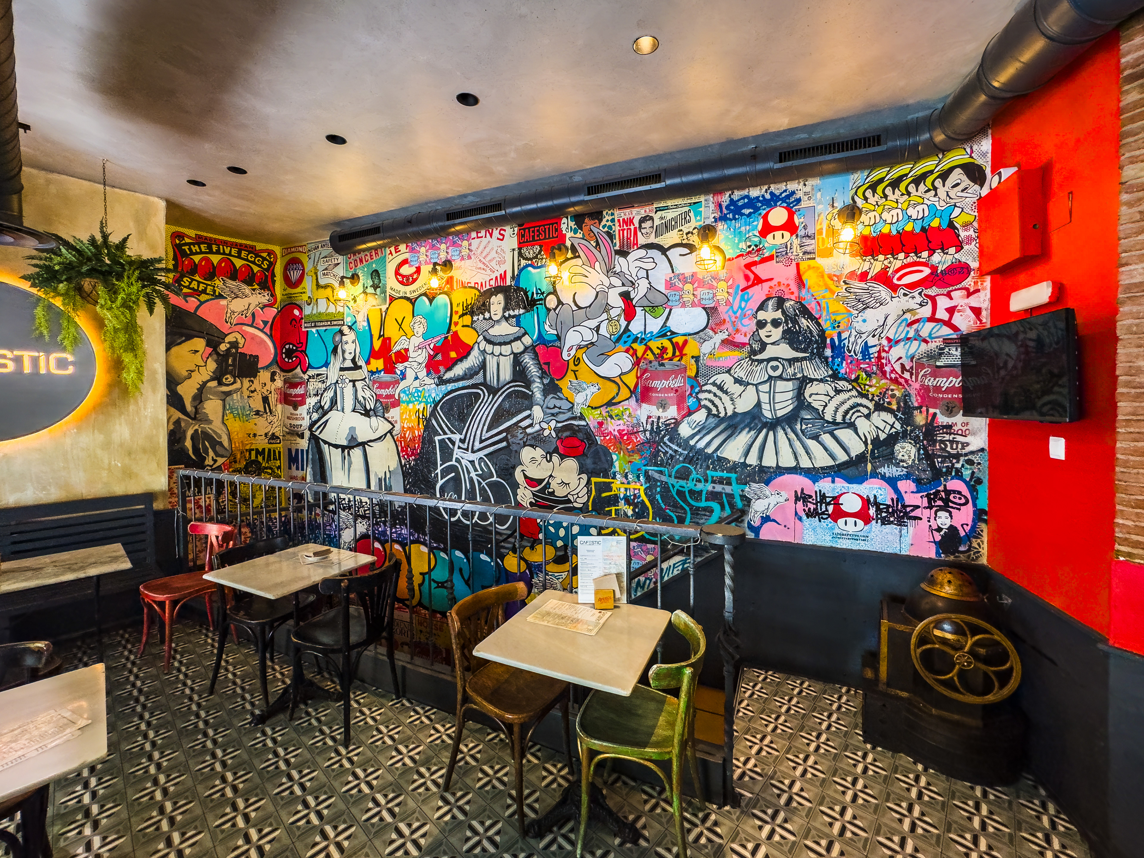 40°24'50.1192" N 3°42'29.0916" W