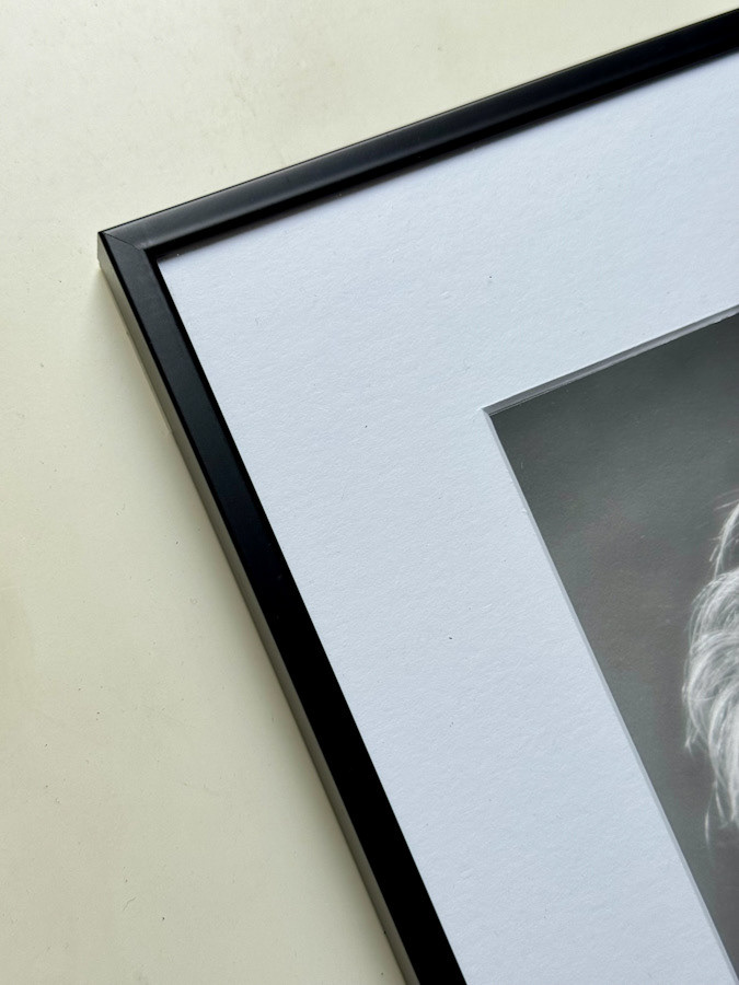 DÉTAIL CADRE ALU ET MARIE-LOUISE