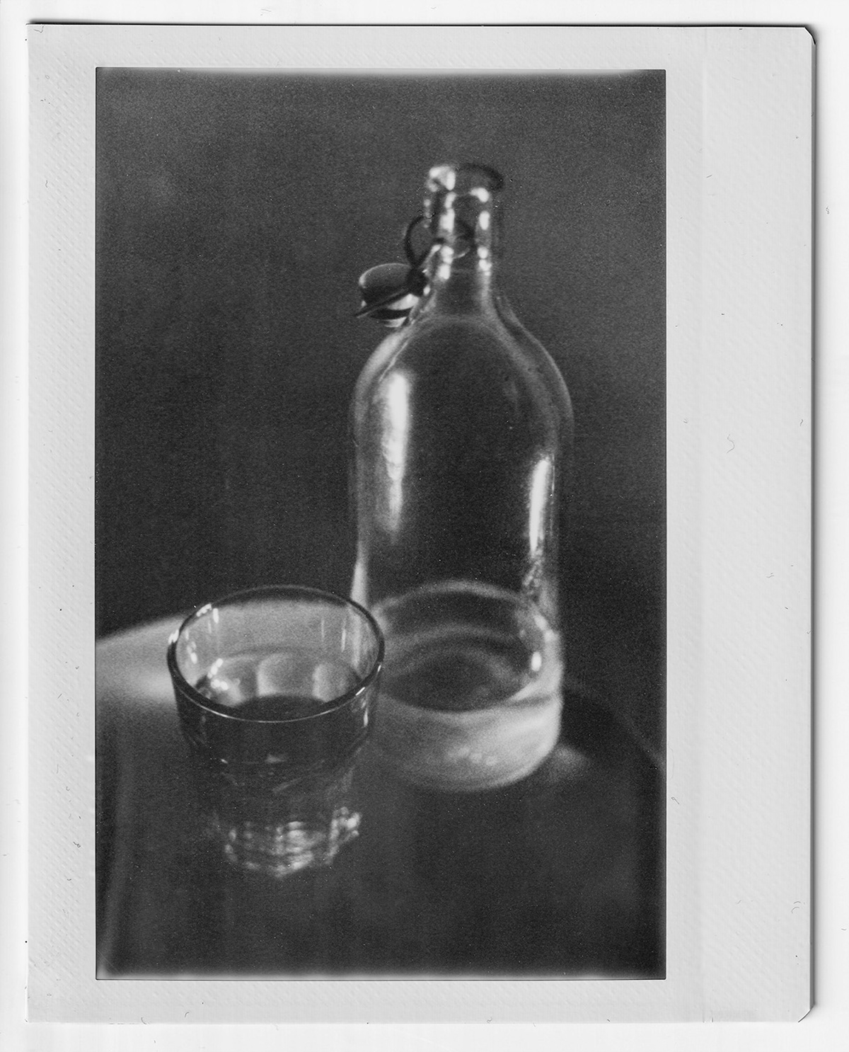 Bottle and Glasse - LomoGraflok
