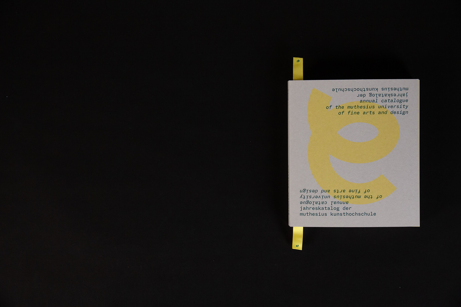 zweisprachiger Ausstellungskatalog · 650 Exemplare · 564 Seiten · 20 × 23 cm