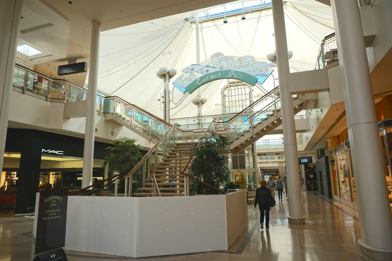 Gourmet Fair (previous location and design of food court)