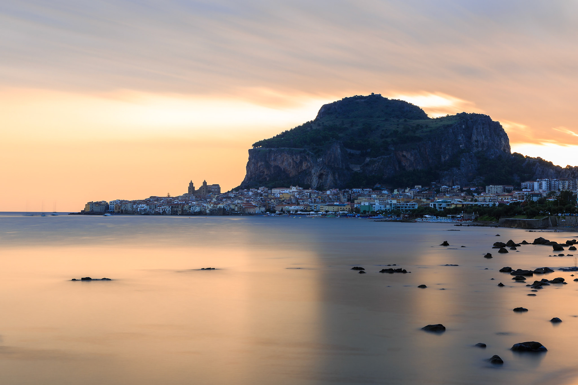 Cefalù "prime luci del mattino"