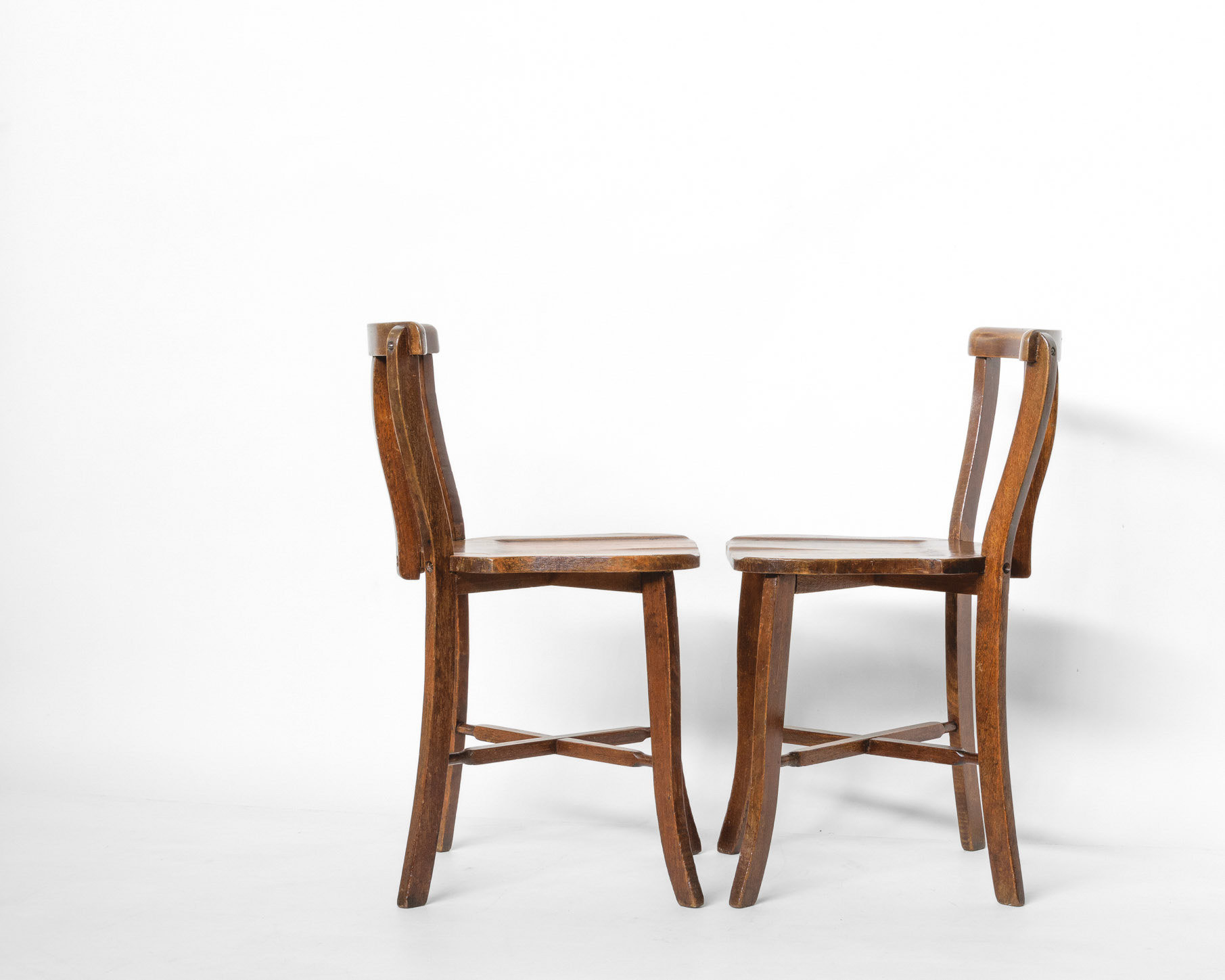 1920s bar‑back chairs