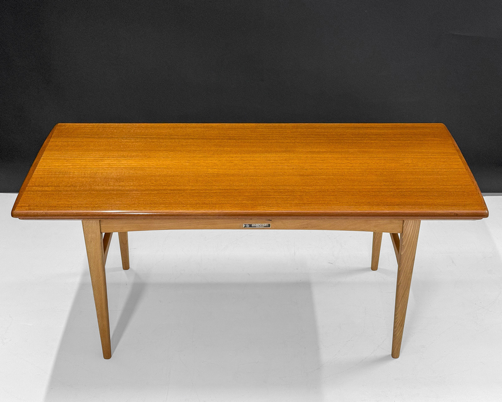 Scandinavian Modern Patented Table
