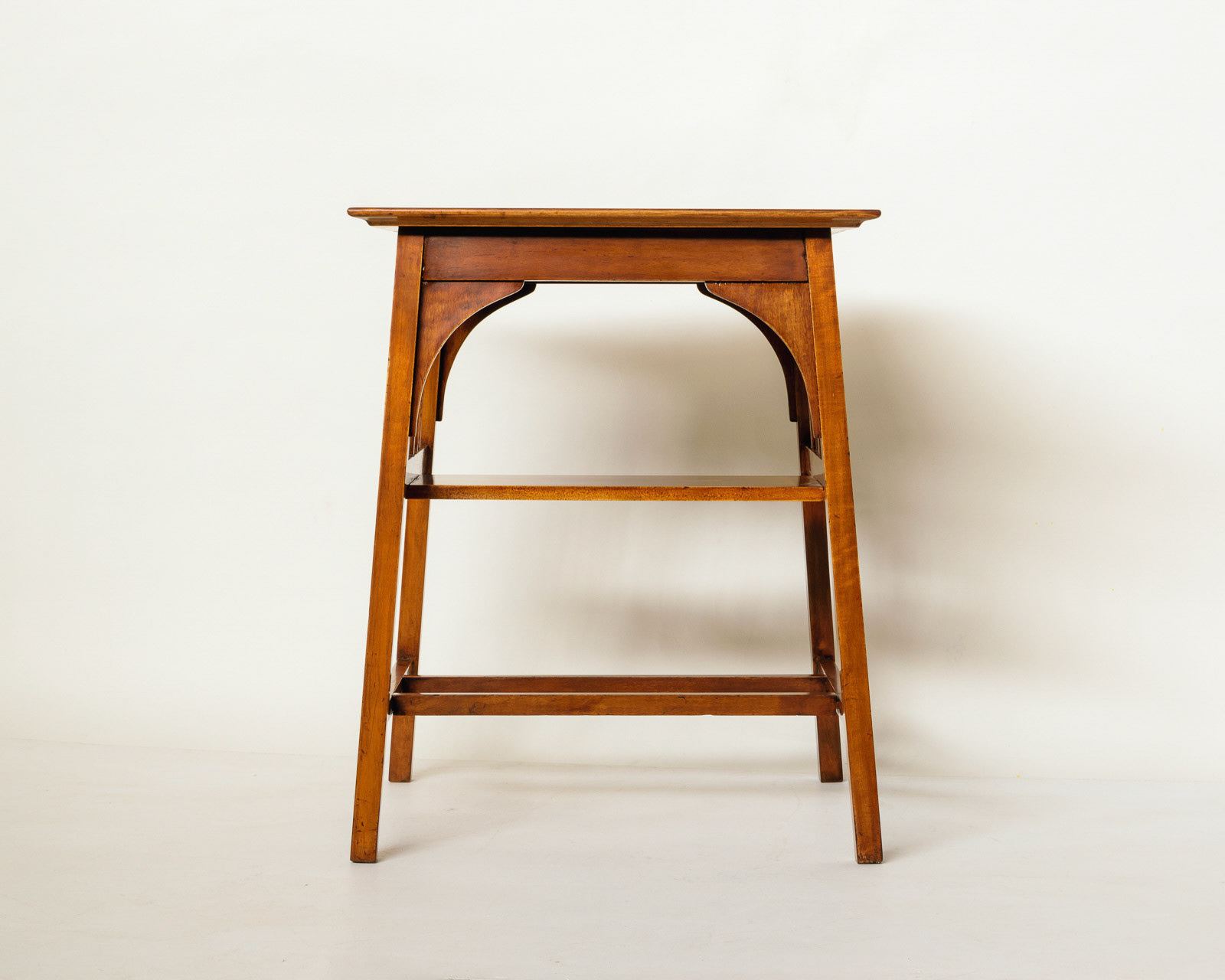 Australian Arts Crafts Table