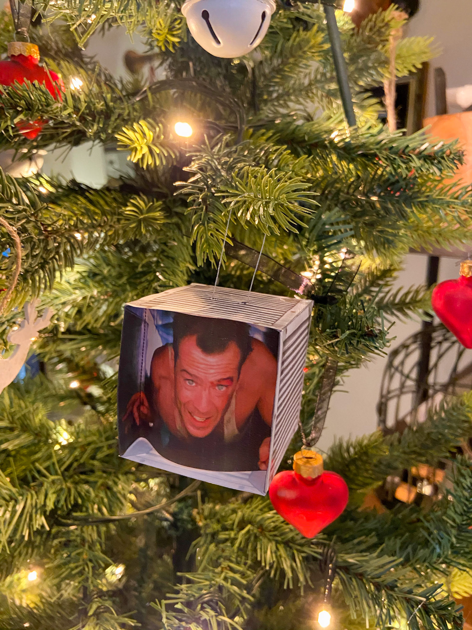 Die Hard - Christmas Decoration Cutout Bauble On Tree