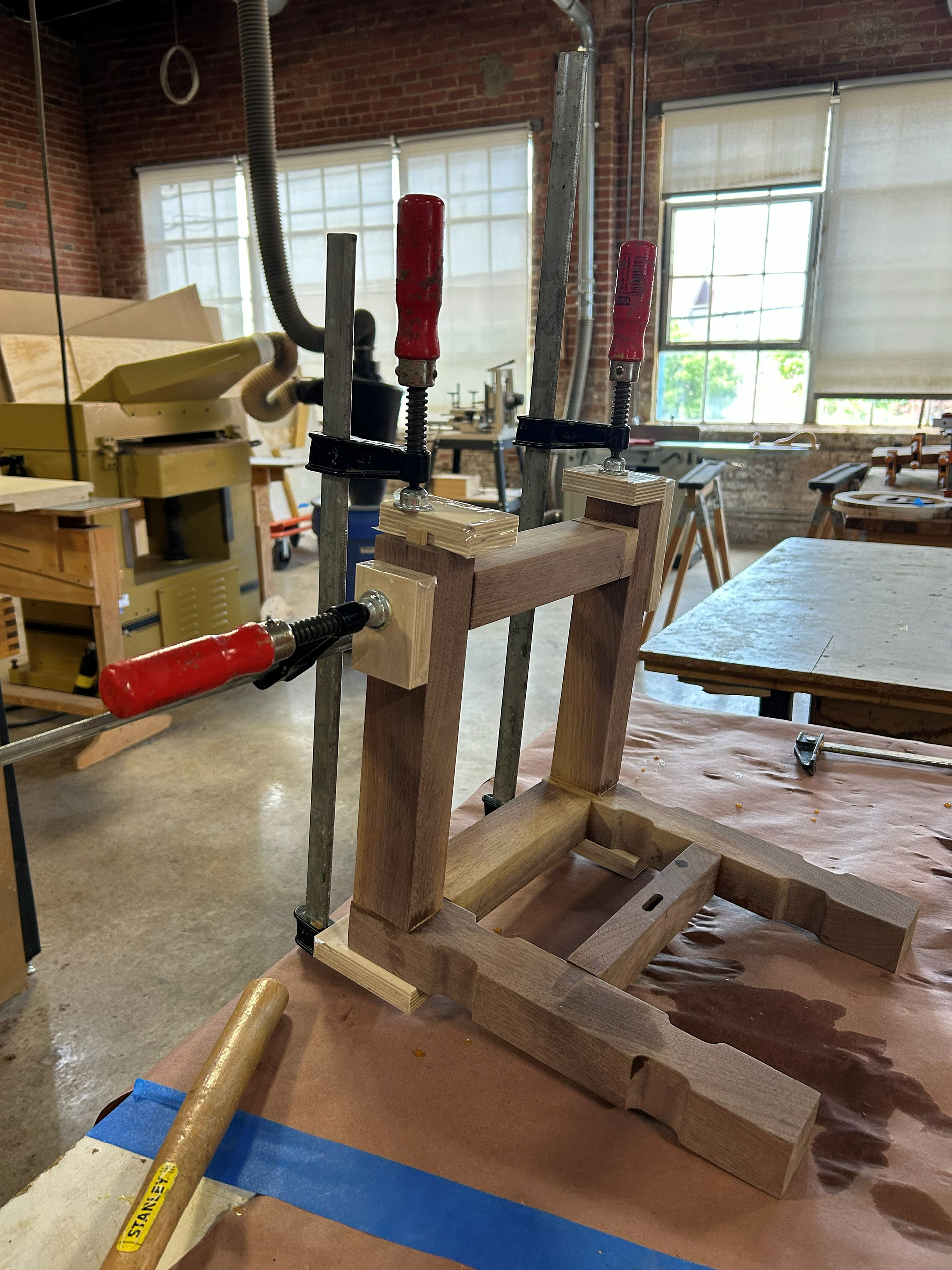 Image 46 | Glue-up and Clamping of Dry Columnar Section With Perpendicular Long and Short Apron Pieces