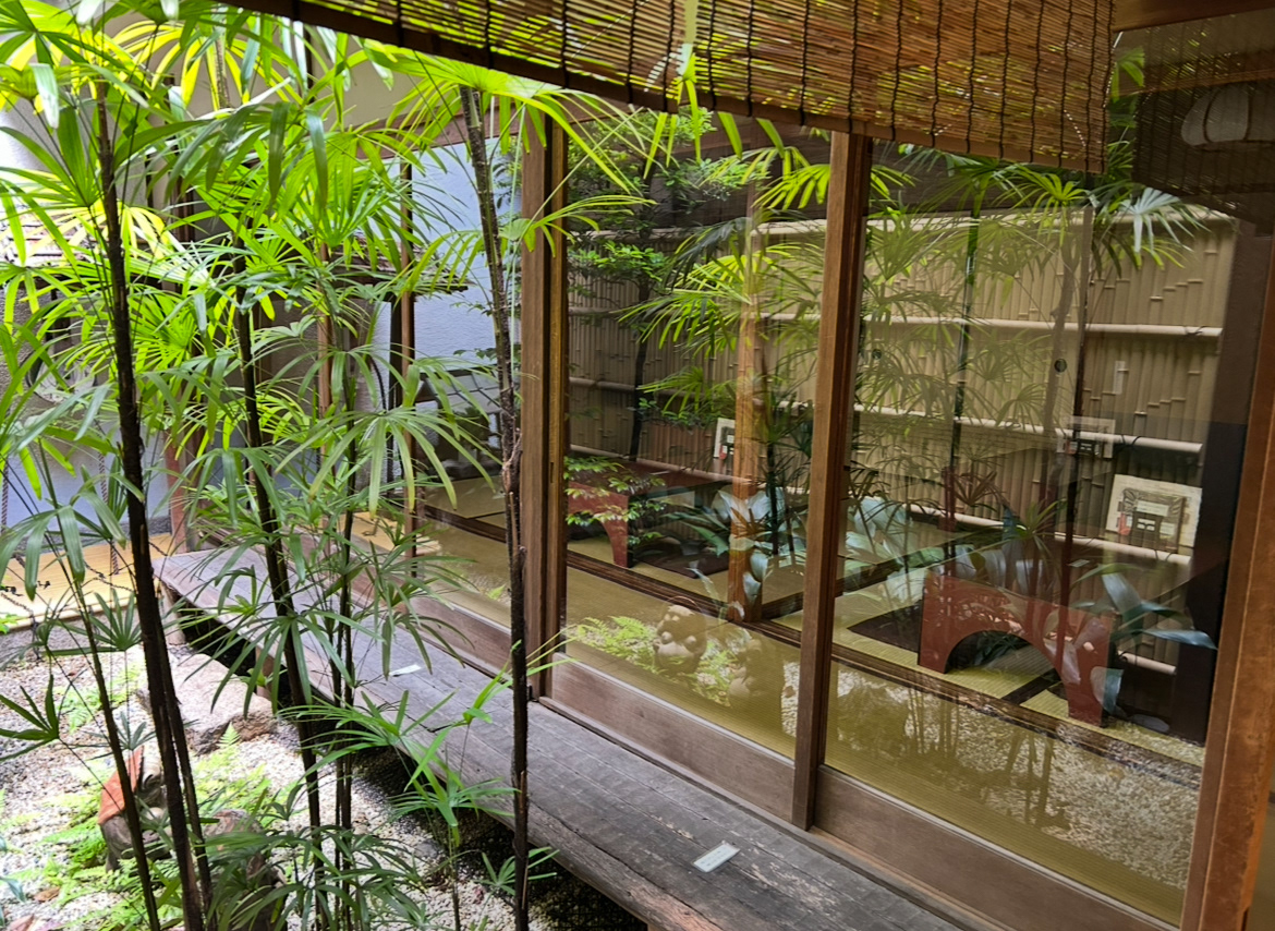 Matcha dining area looking into a tsuboniwa at Gion Komori.