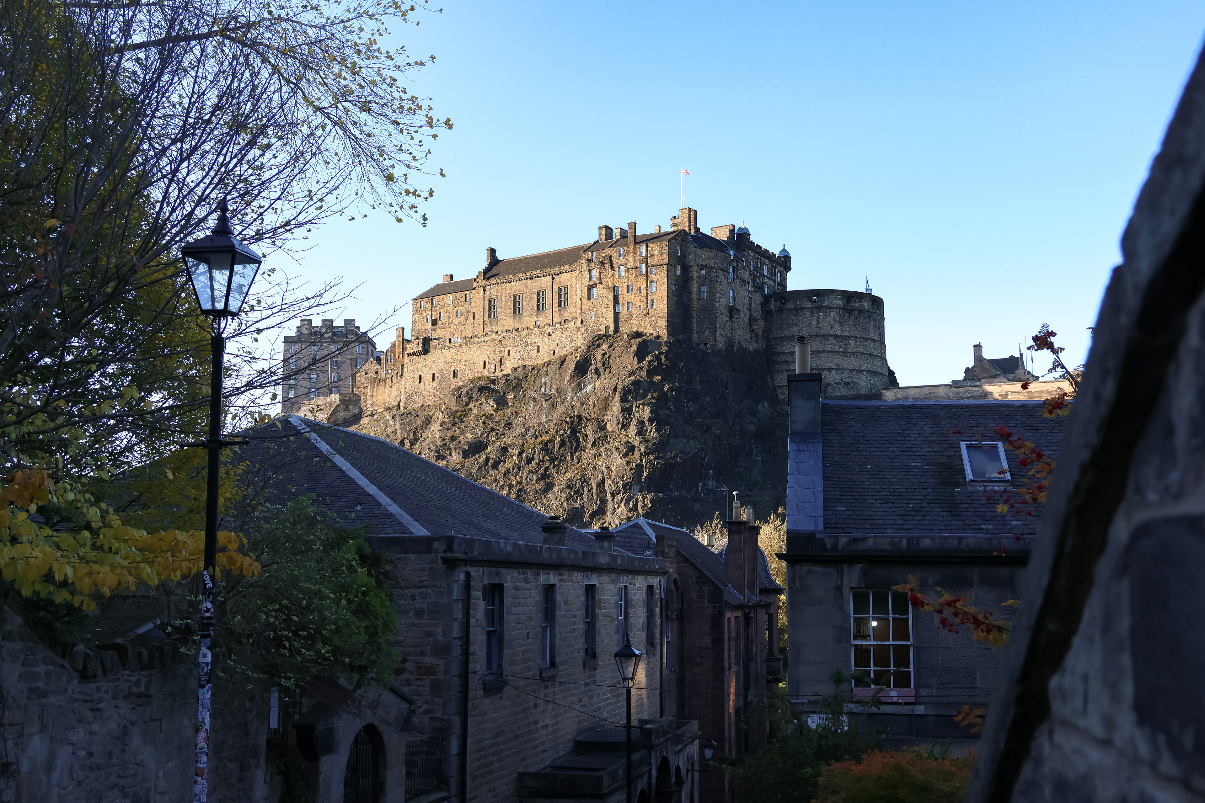 A stunning view of Edinburgs castle from the vennel