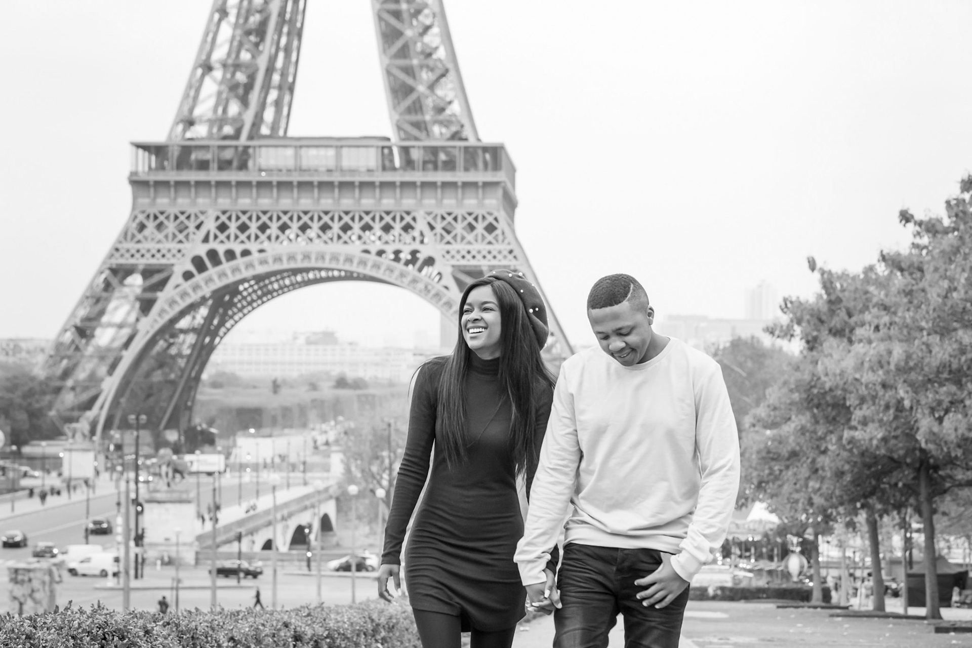 Strolling through the gardens of Paris together