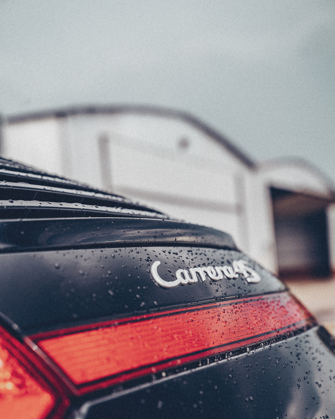 orsche Carrera 4S | Projeto autoral, realizado num aeroporto particular.