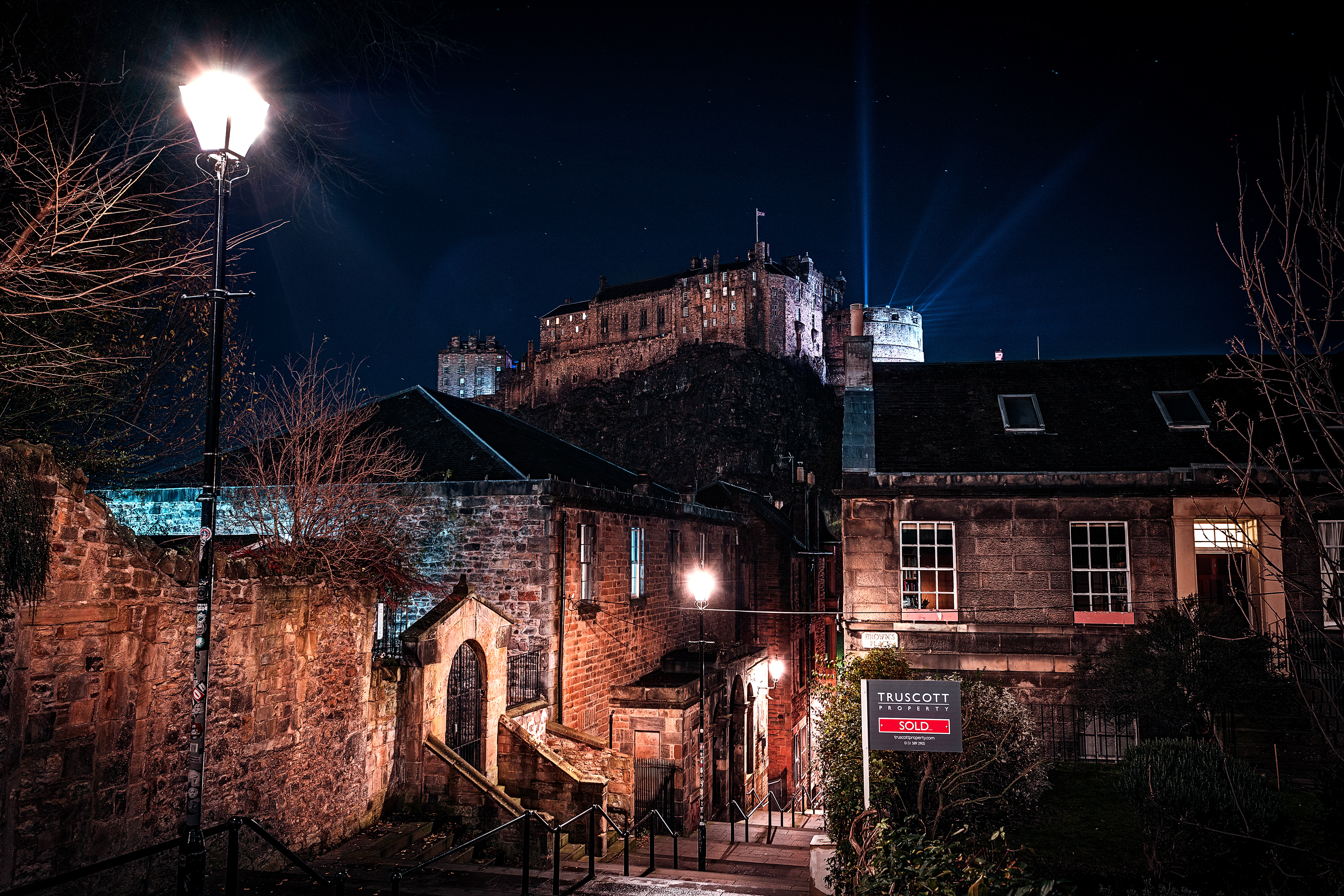 Edinburgh Castle from Vennel Steps