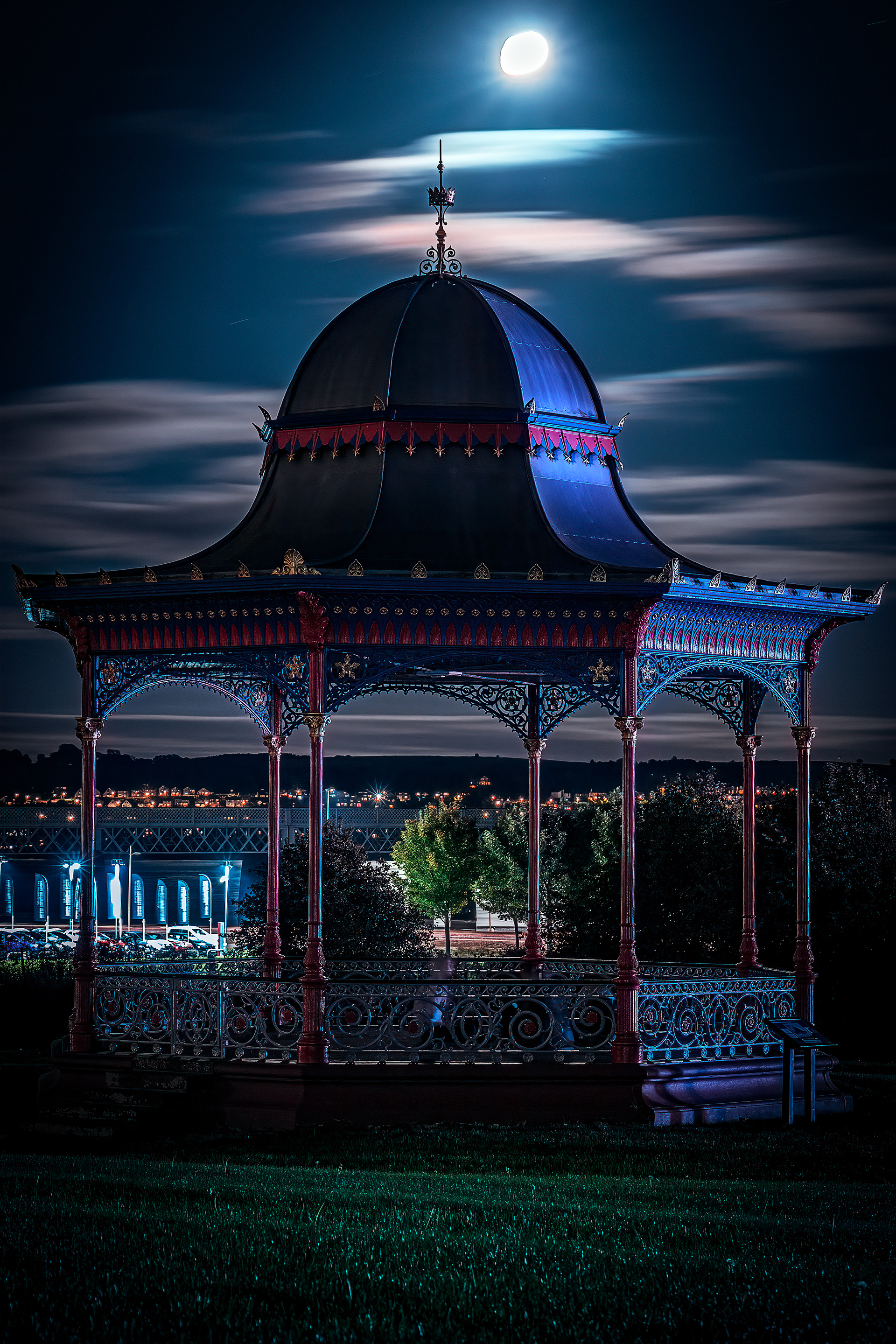 Moon over Magdalen Green Bandstand, Dundee