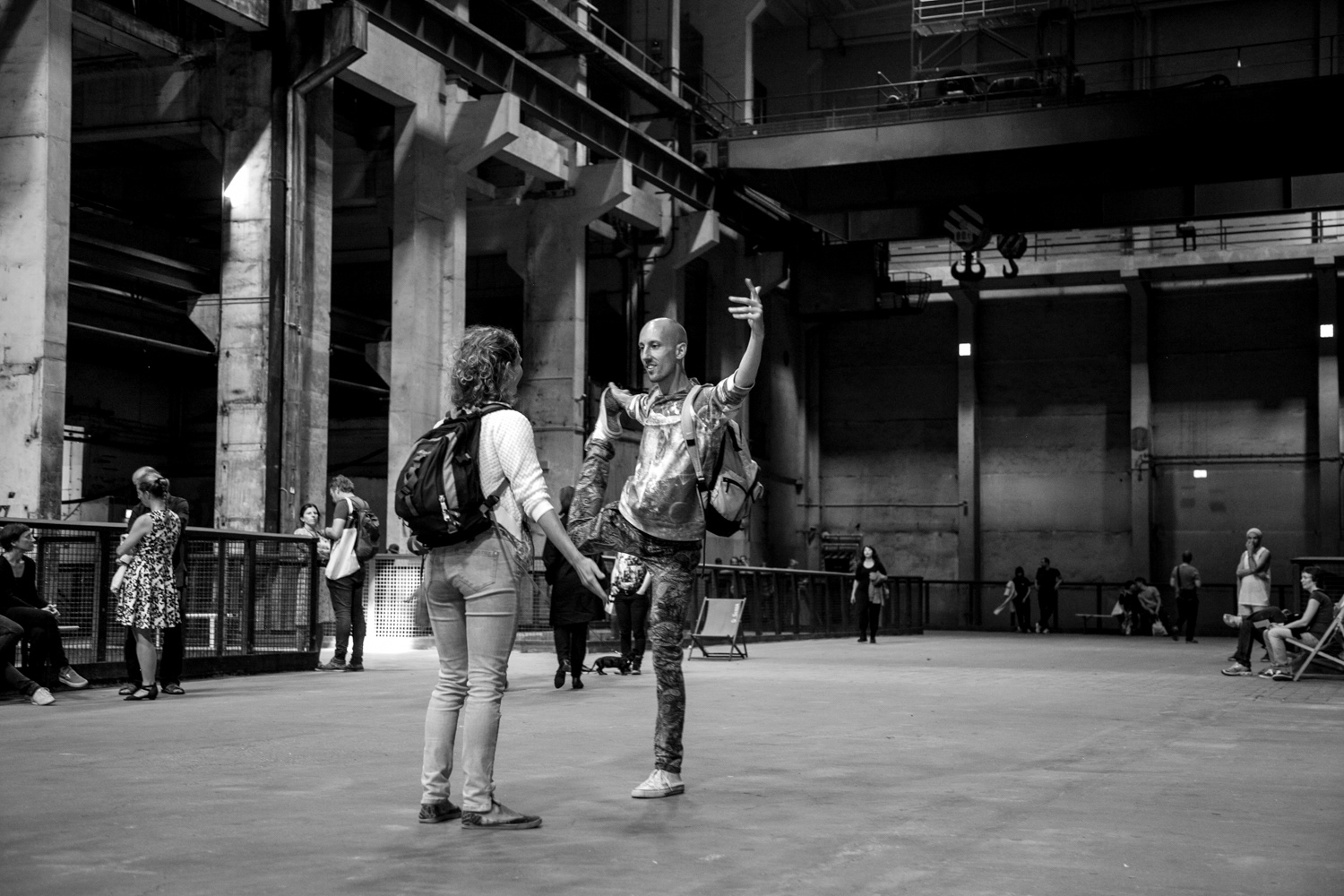 Menschen am Sonntag in Kraftwerk