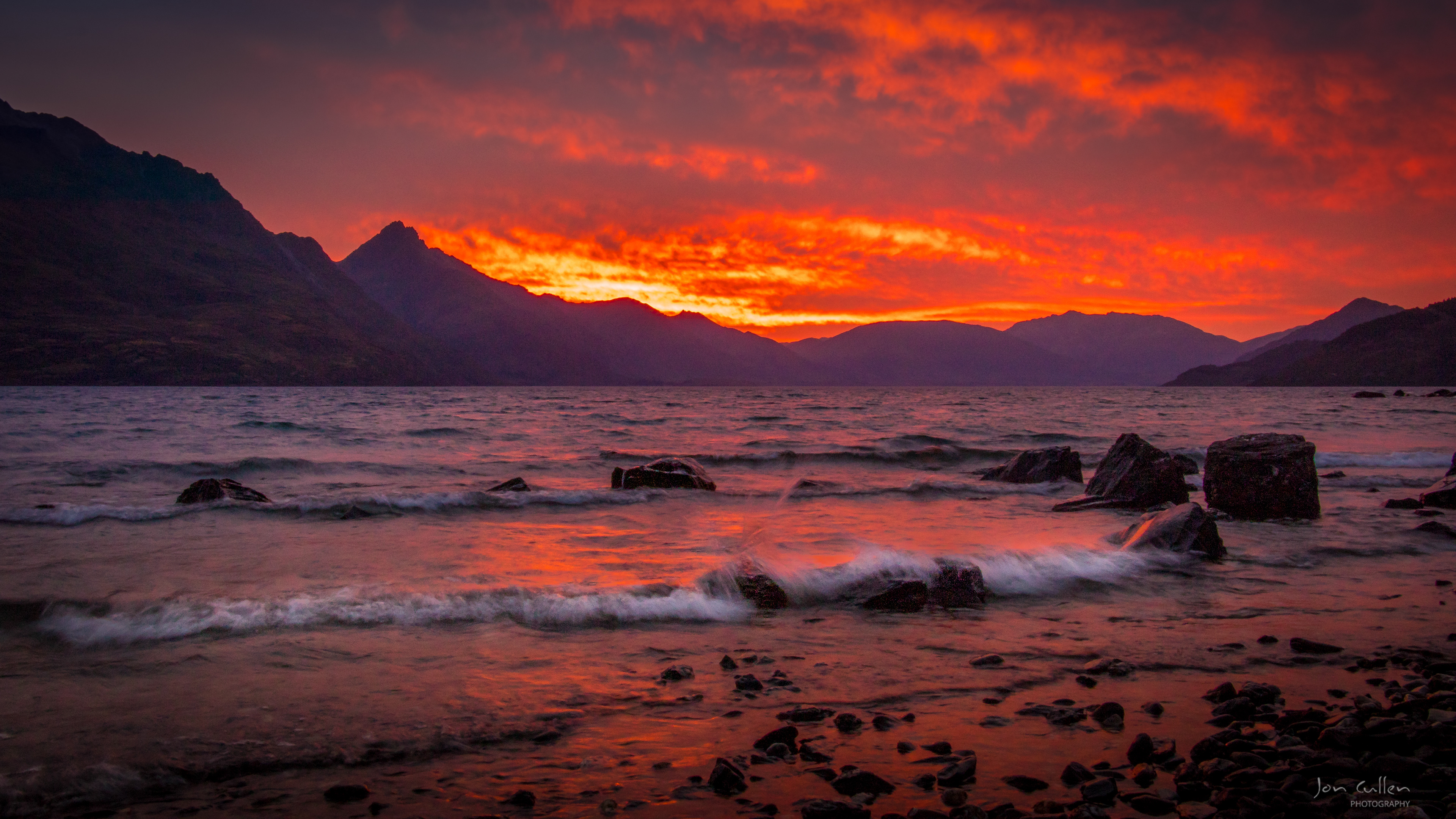 Sunset over Lake Wakatipu, Queenstown