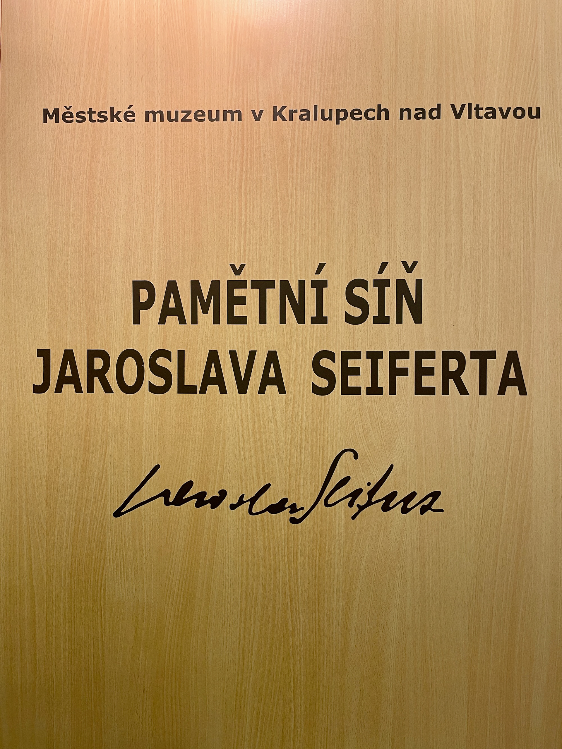 Pamětní síň Jaroslava Seiferta - Městské muzeum v Kralupech