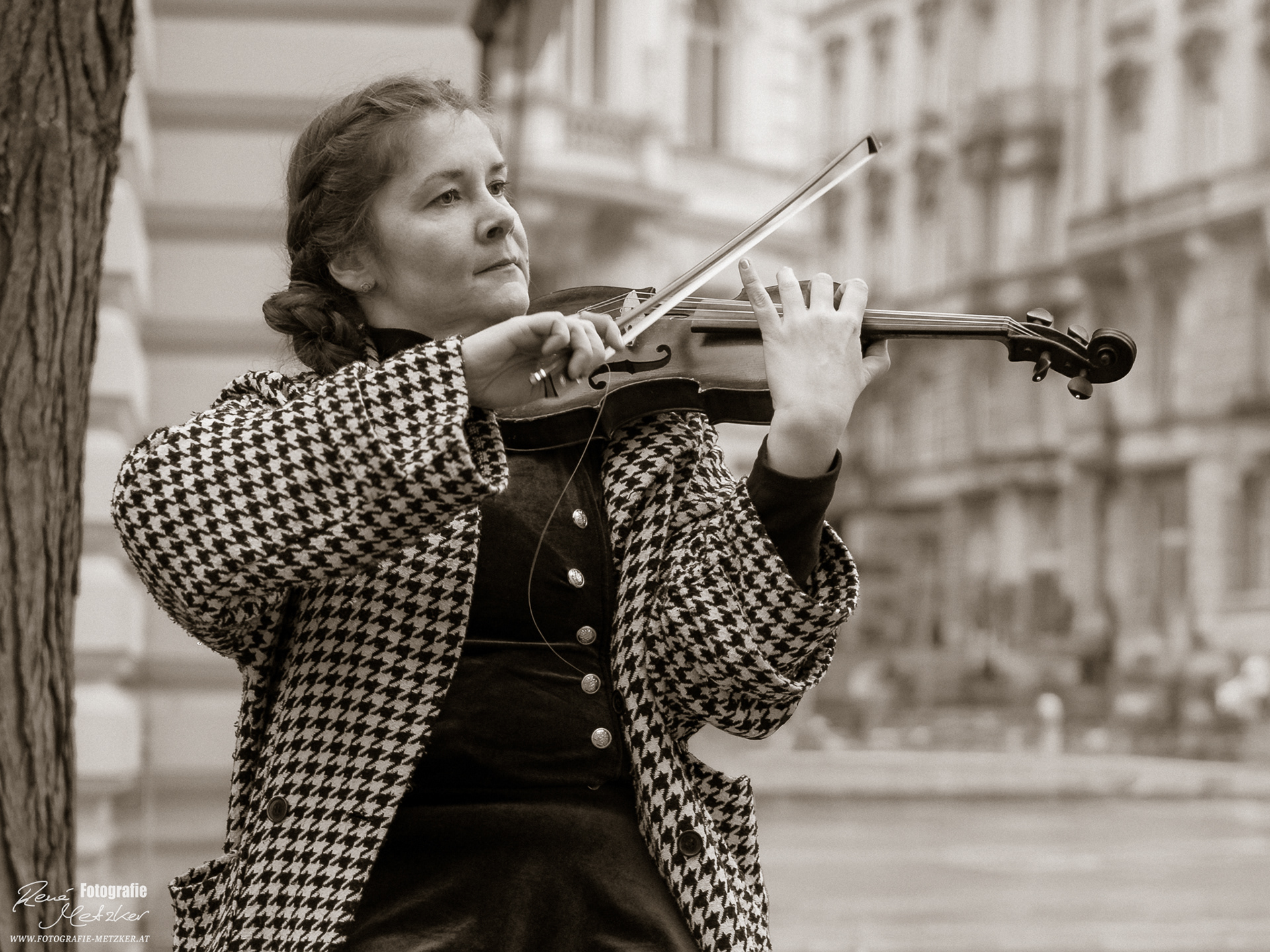 GEORGIANA MURARU Classic VIRTUOSI booking : 0043 660 95 10 755