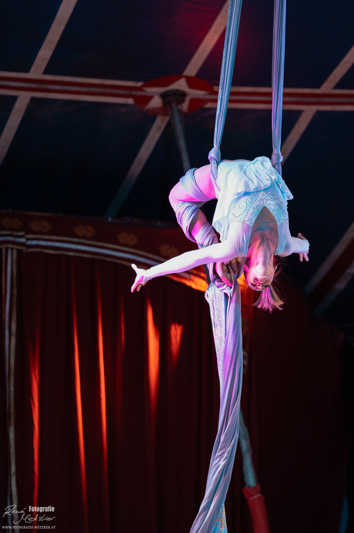 Andrea Veizerova - Wintercircus 2022