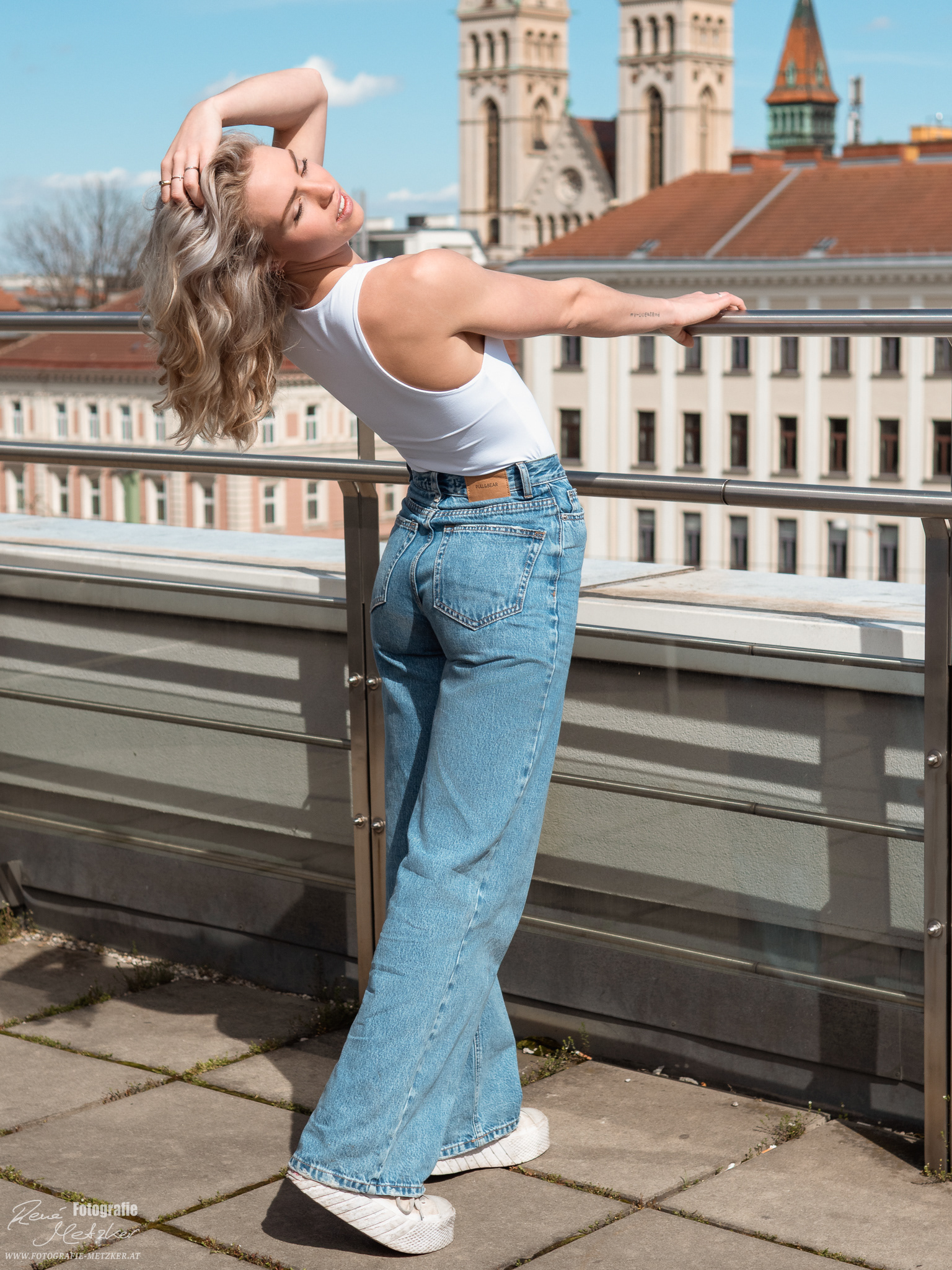 Johanna - Rooftop Natural Light