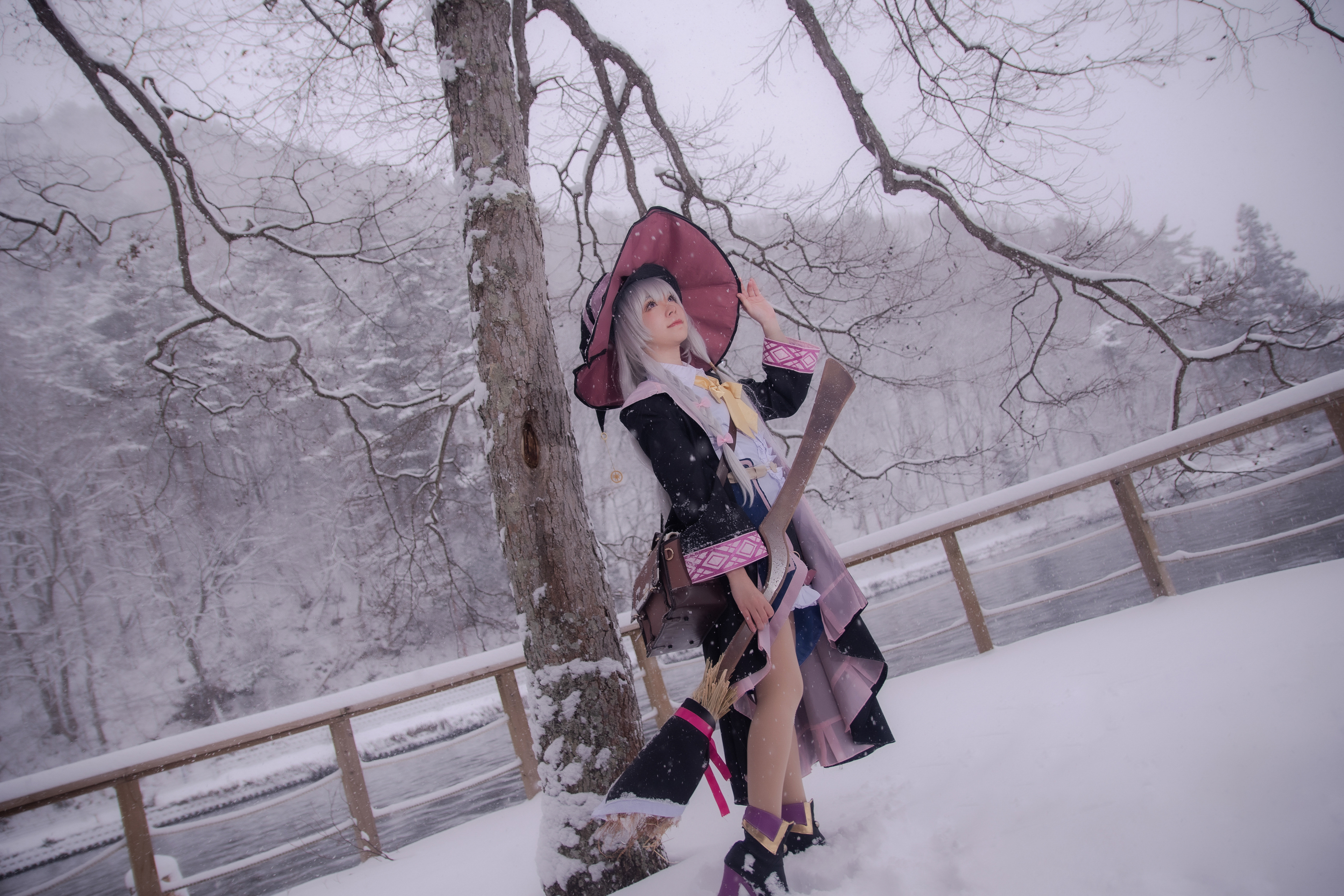 魔女の旅々 / イレイナ(1巻表紙)