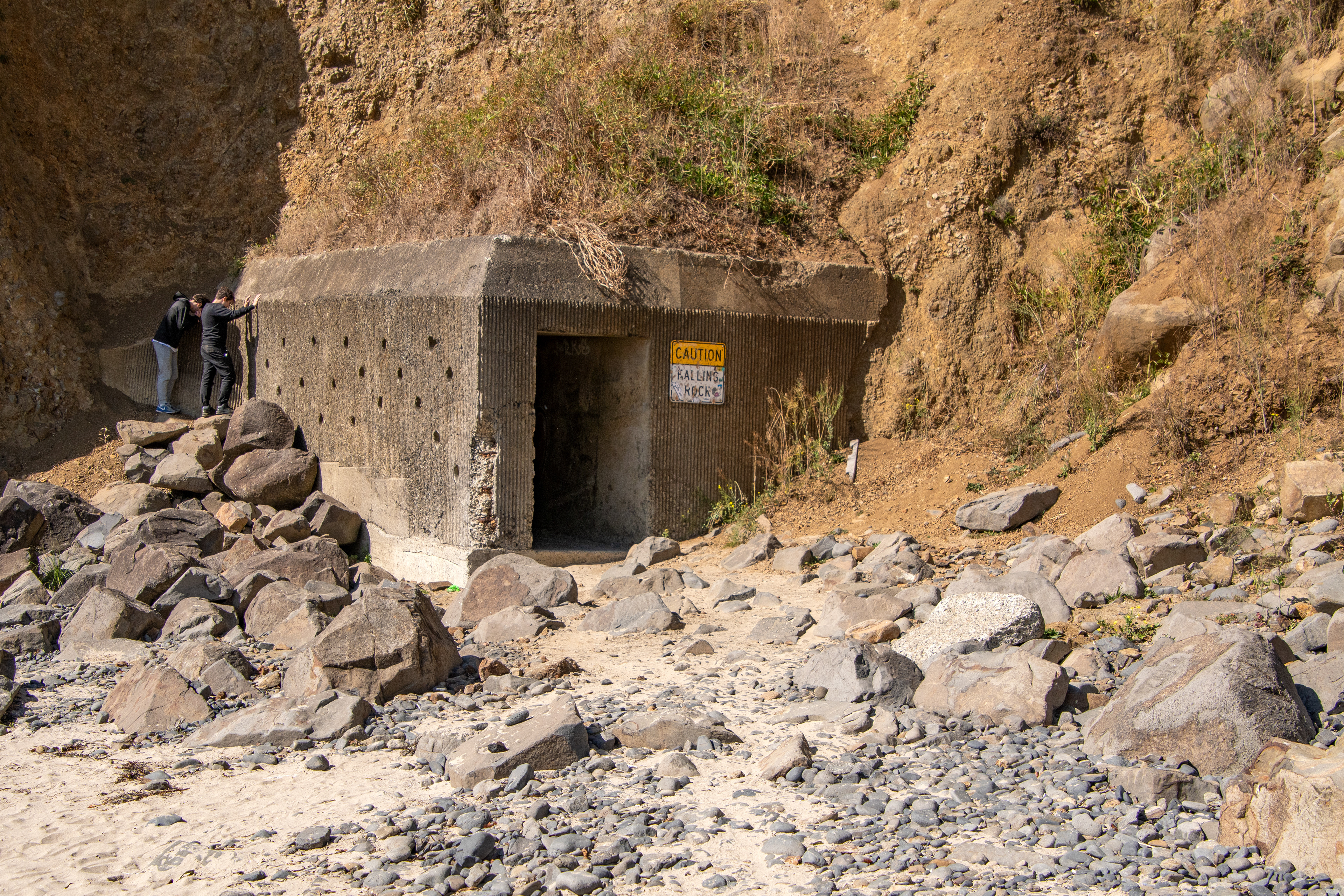 The tunnel entrance.