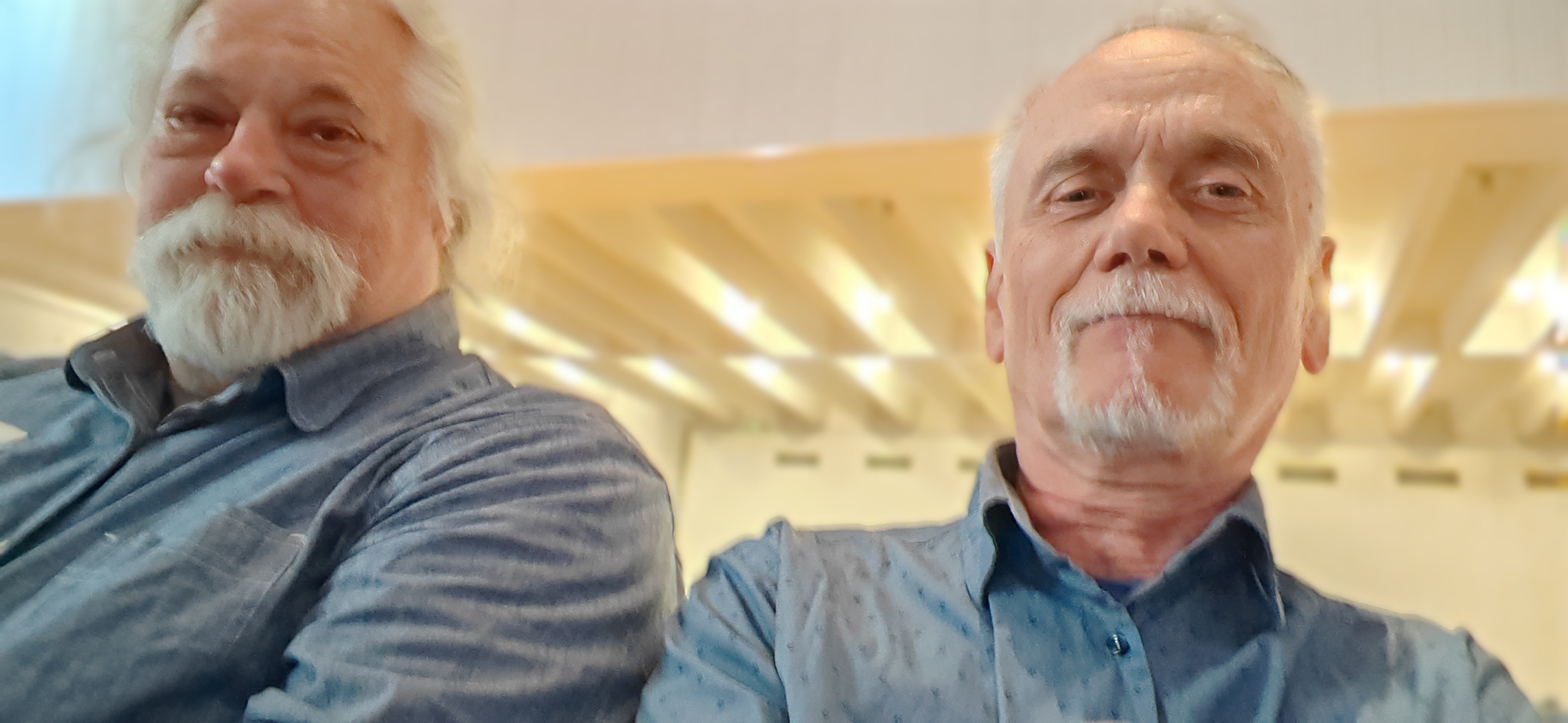 Detlev und Matthias von „Schwule 50plus Bielefeld” beim BISS-Jubiläum in Köln