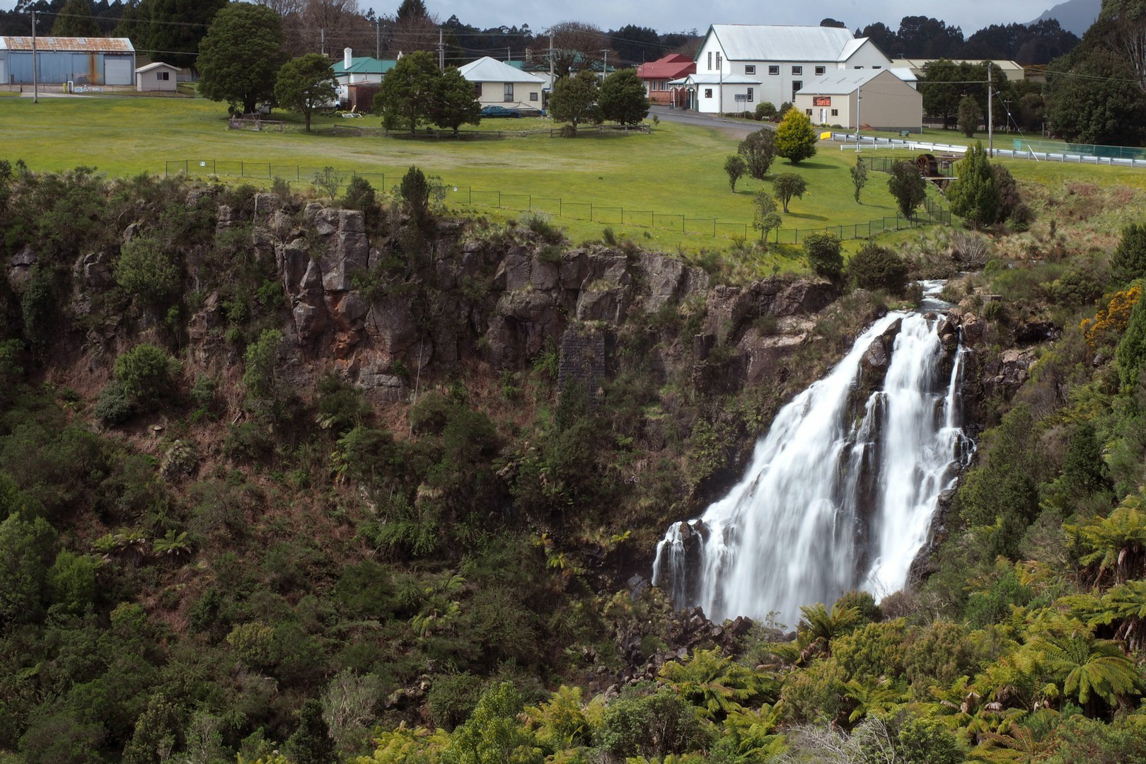 Waratah Falls