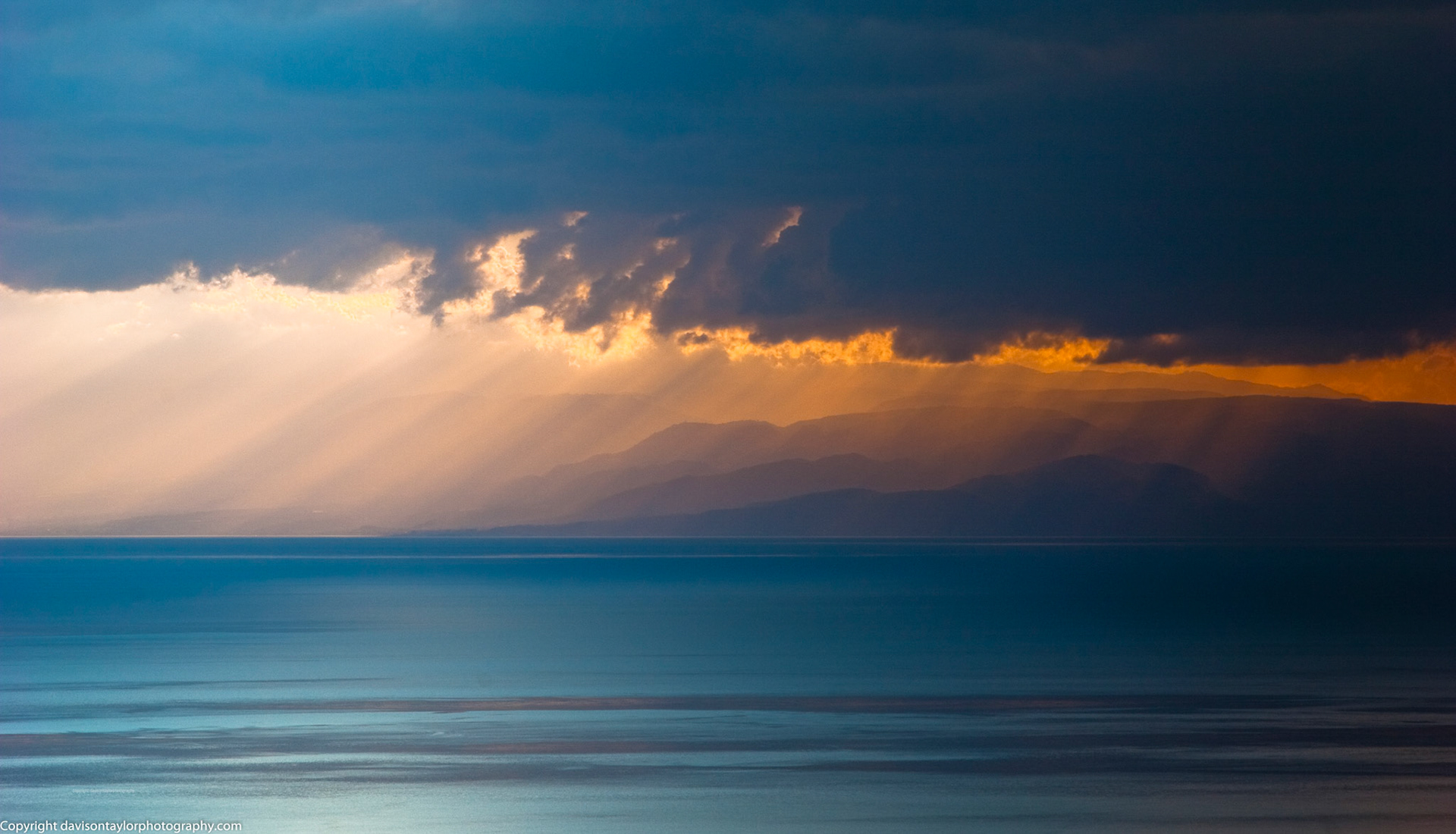 Sun Rise over the foot of Italy