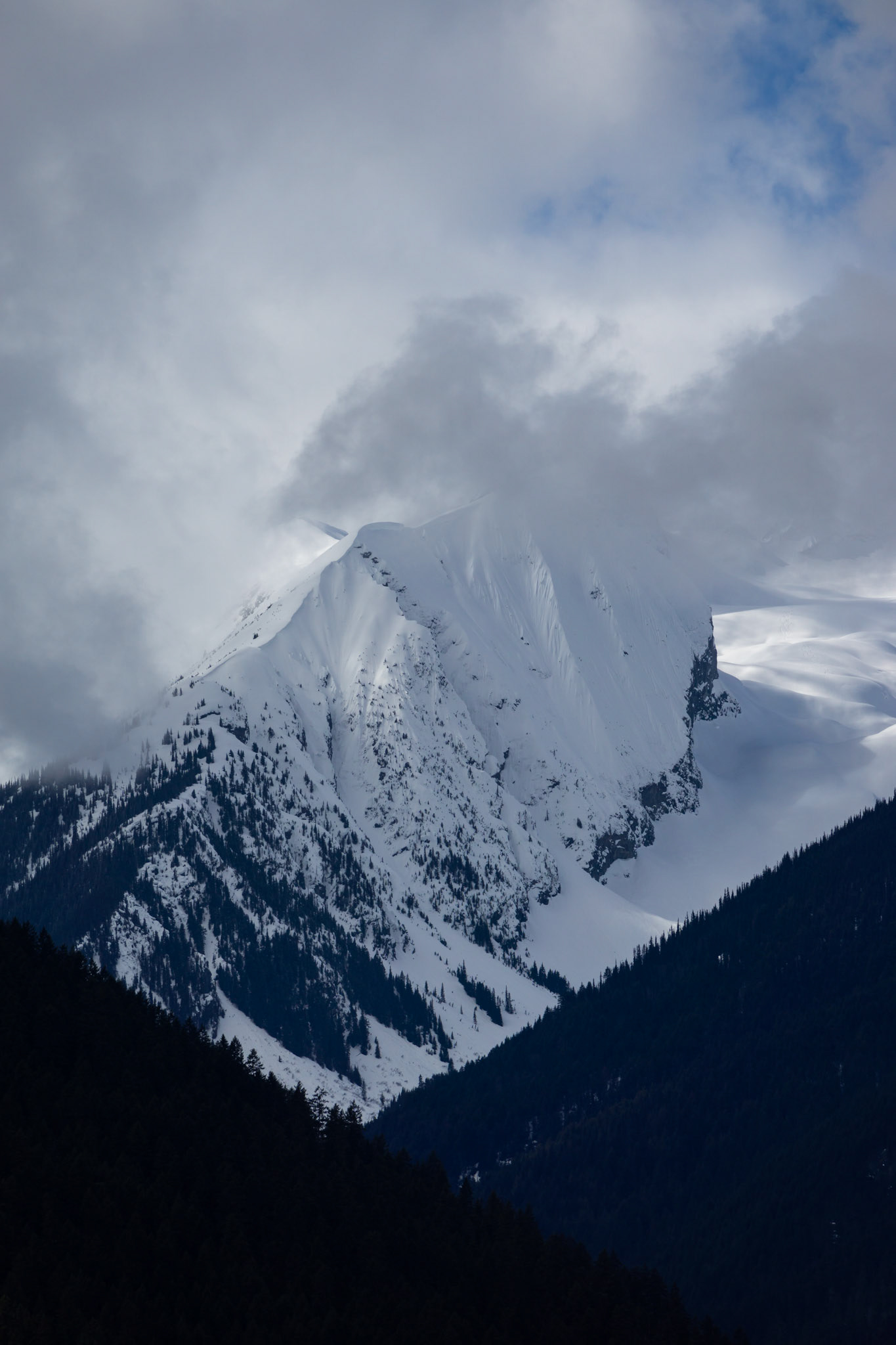 Unknown peak rising above Lillooet Lake. I believe it is a ridge south of Hibachi NE5 peak