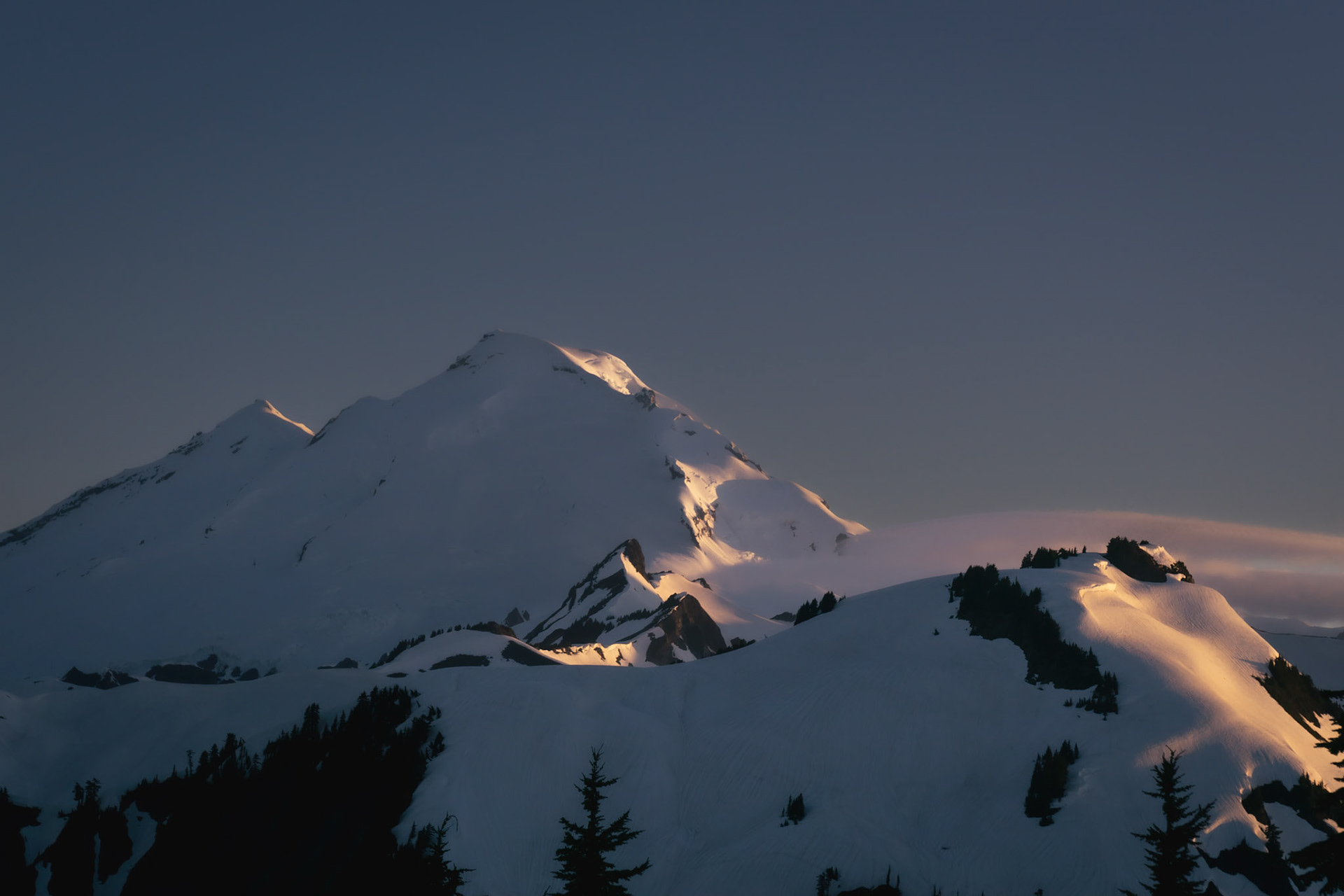 Lenticular cloud on Mt. Baker