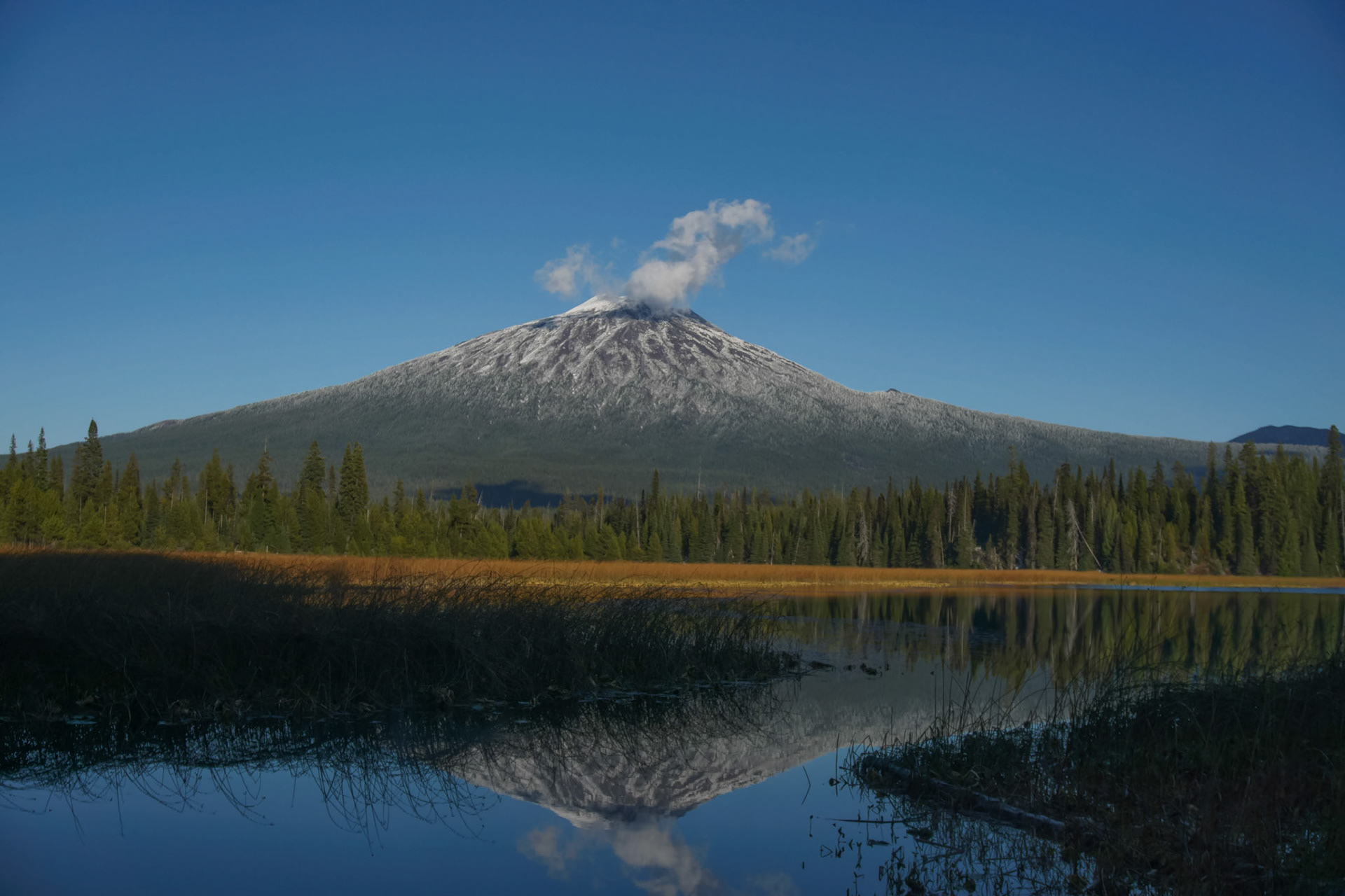 Mount Bachelor stratovolcano