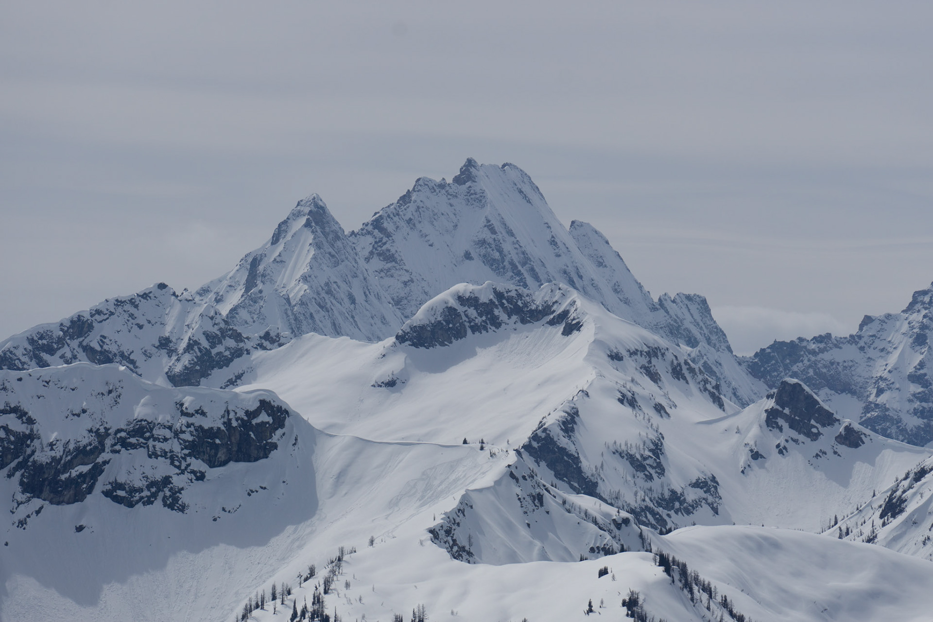 Splitboarding at Washington Pass
