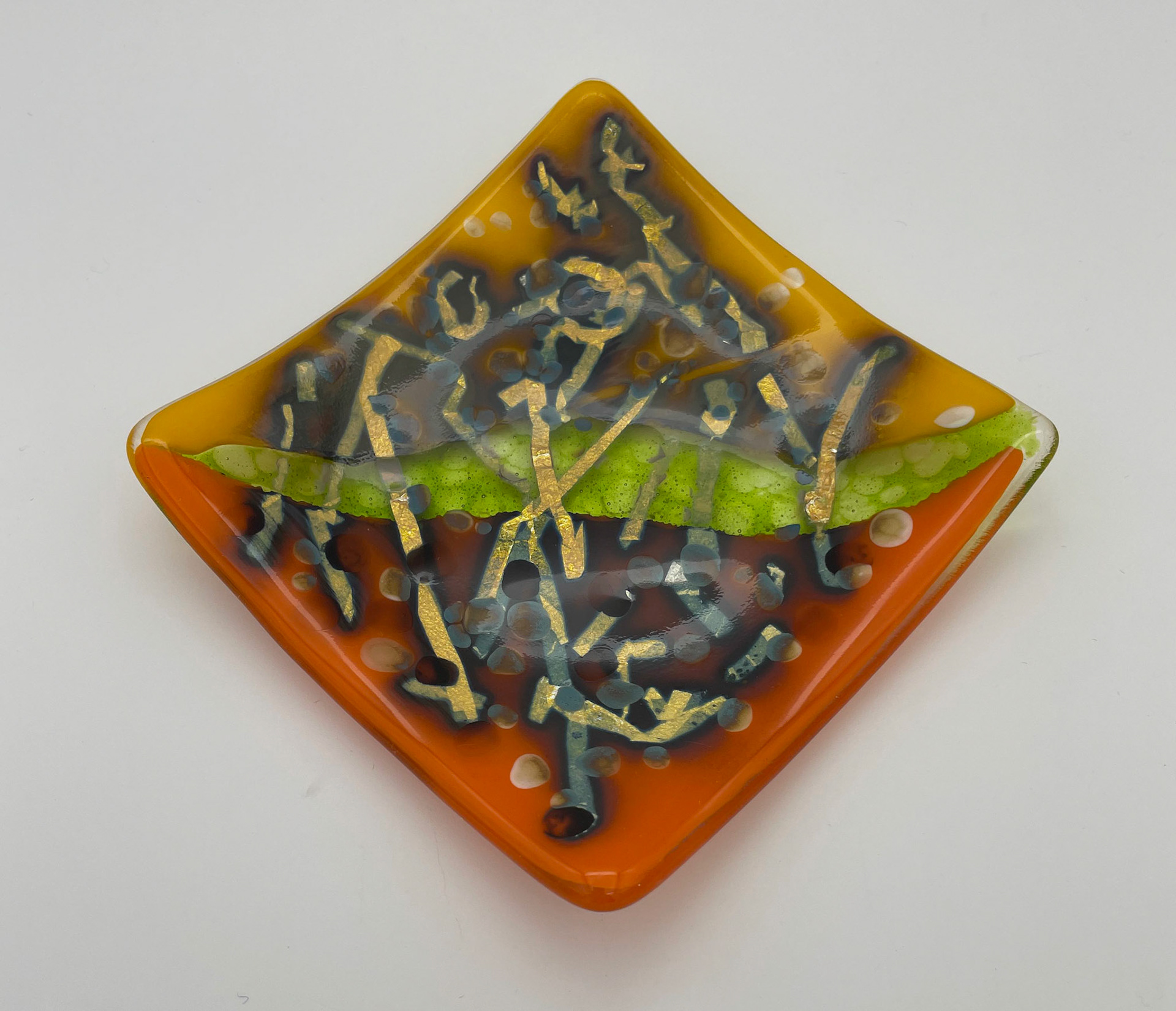 Small Dish Reactive with Green