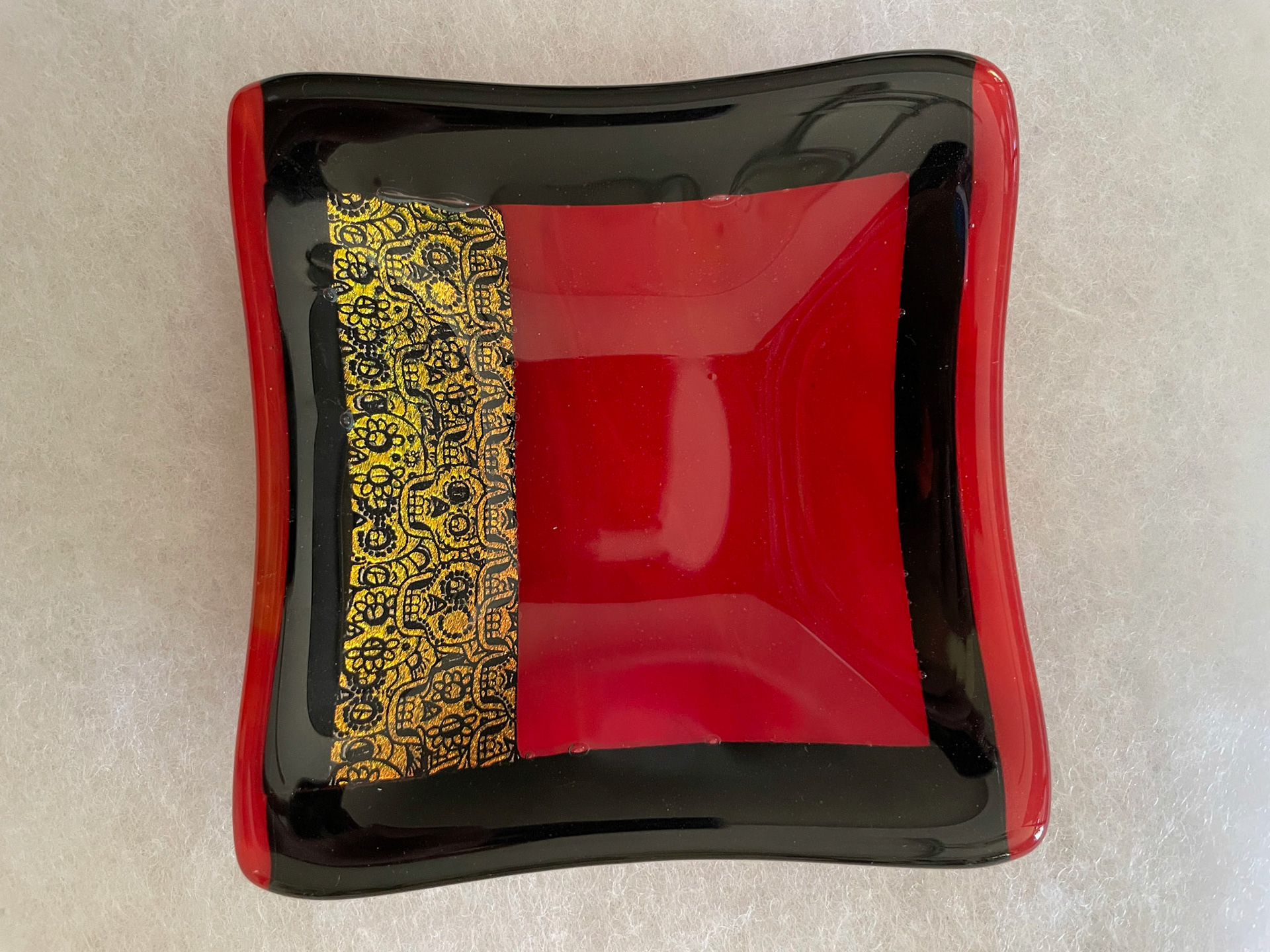 Small Shallow Dish with Dichro