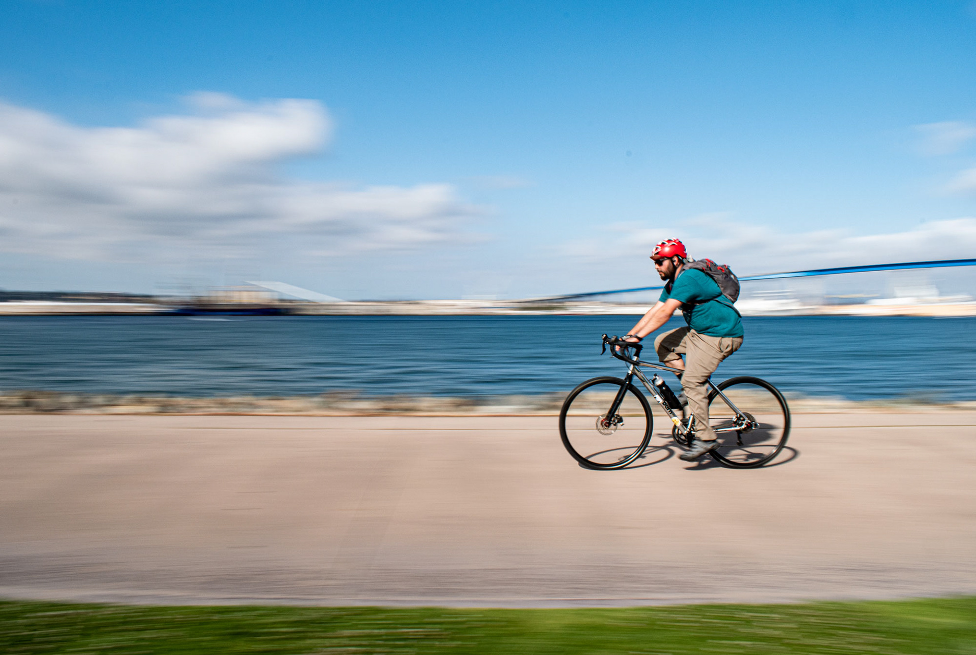 Panning a passing cyclist