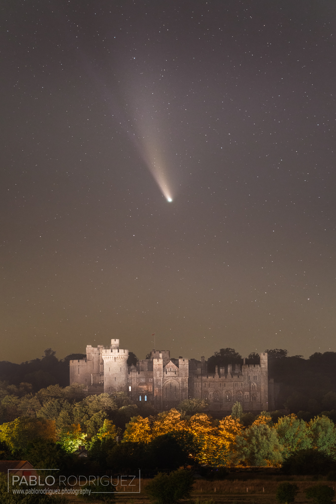 Comet C/2020 F3 Neowise, Arundel Castle