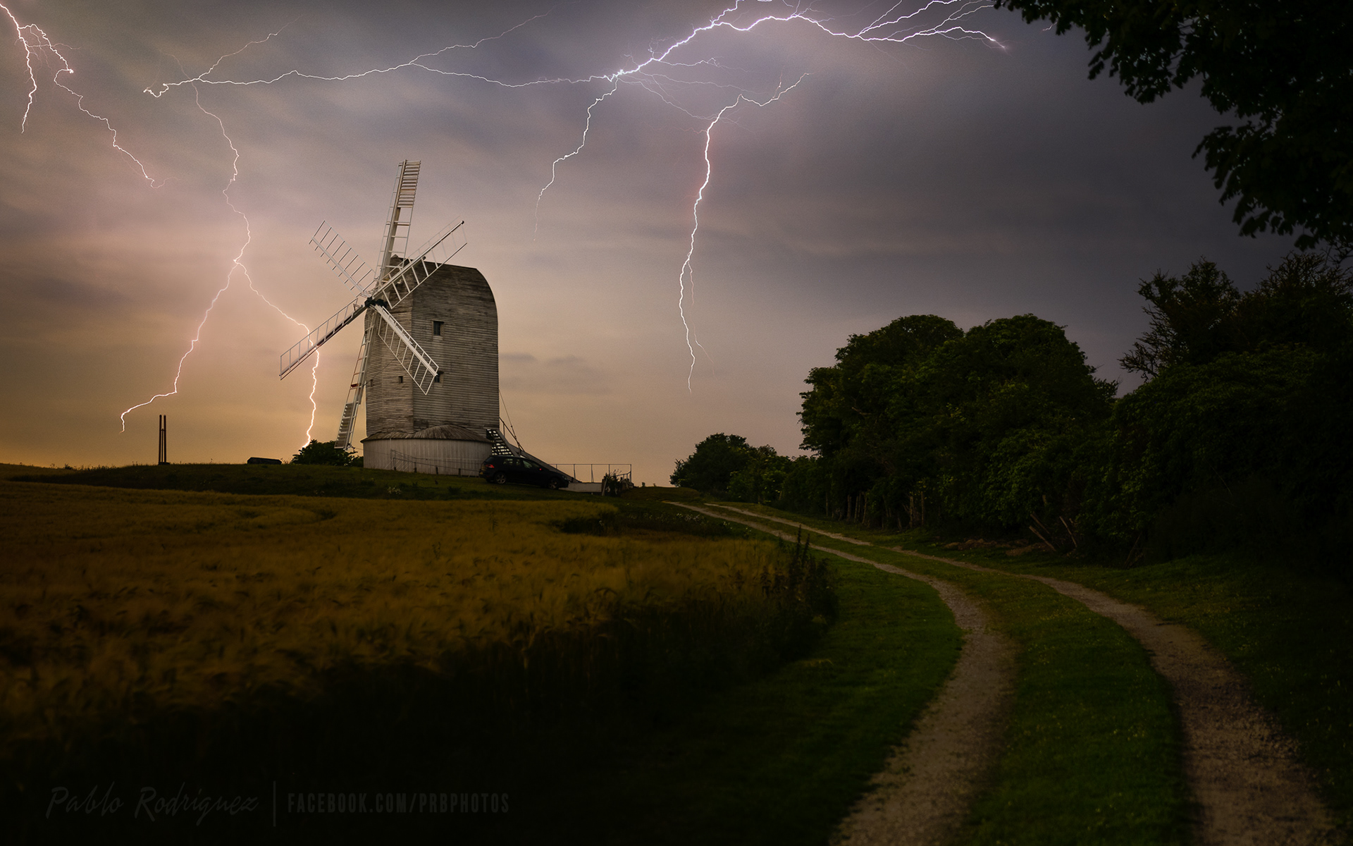 Lightning storm at Ashcombe Mill, Kingston
