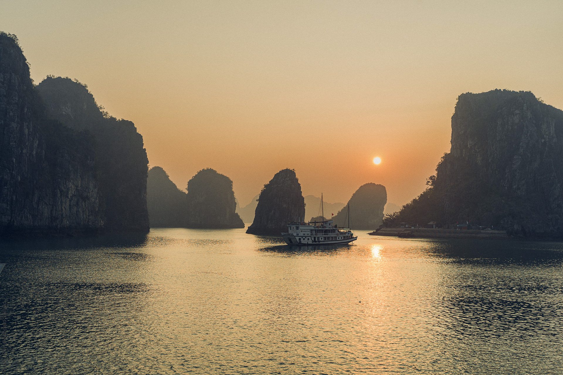 Vietnam - Halong Bay