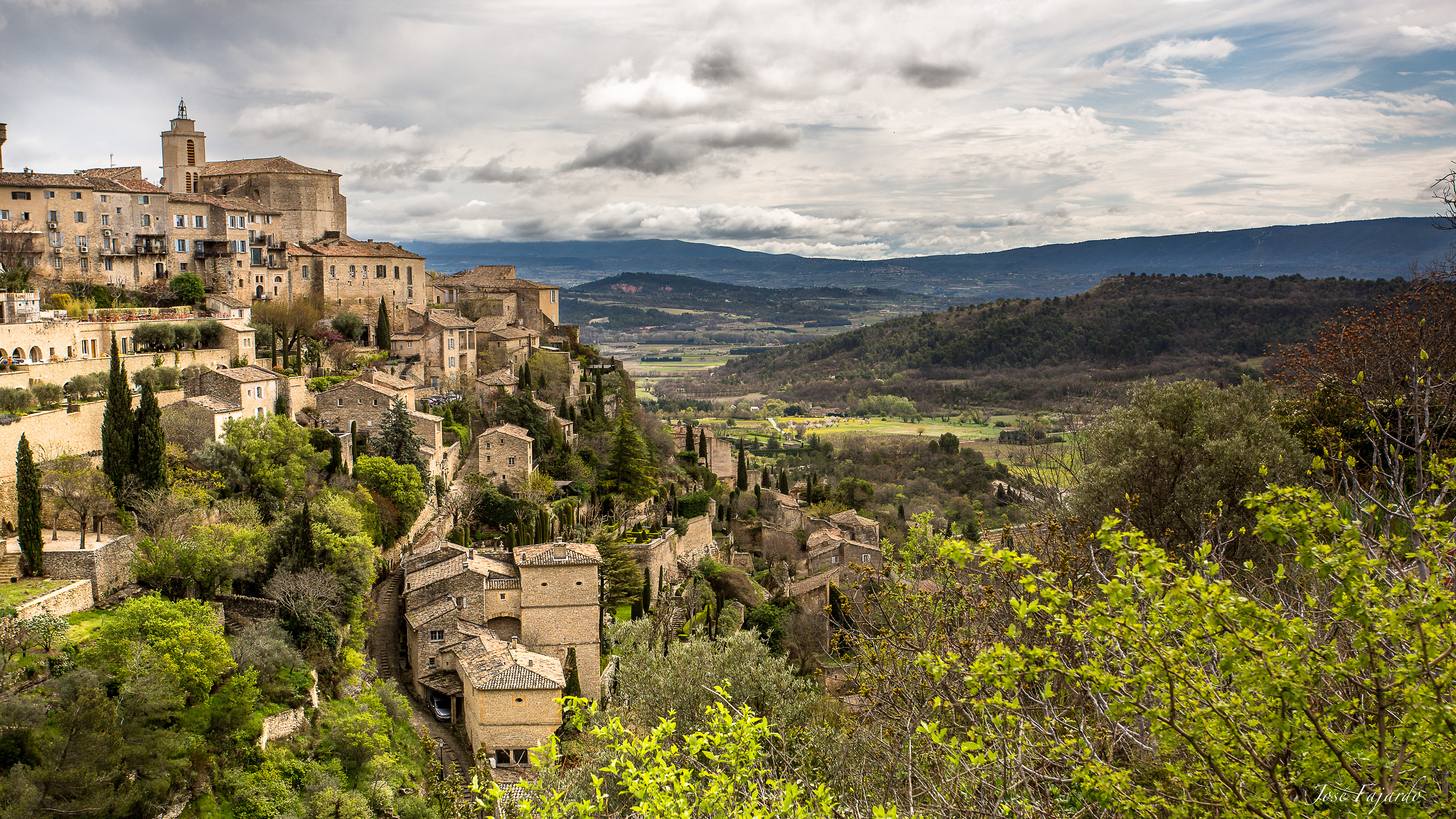GORDES