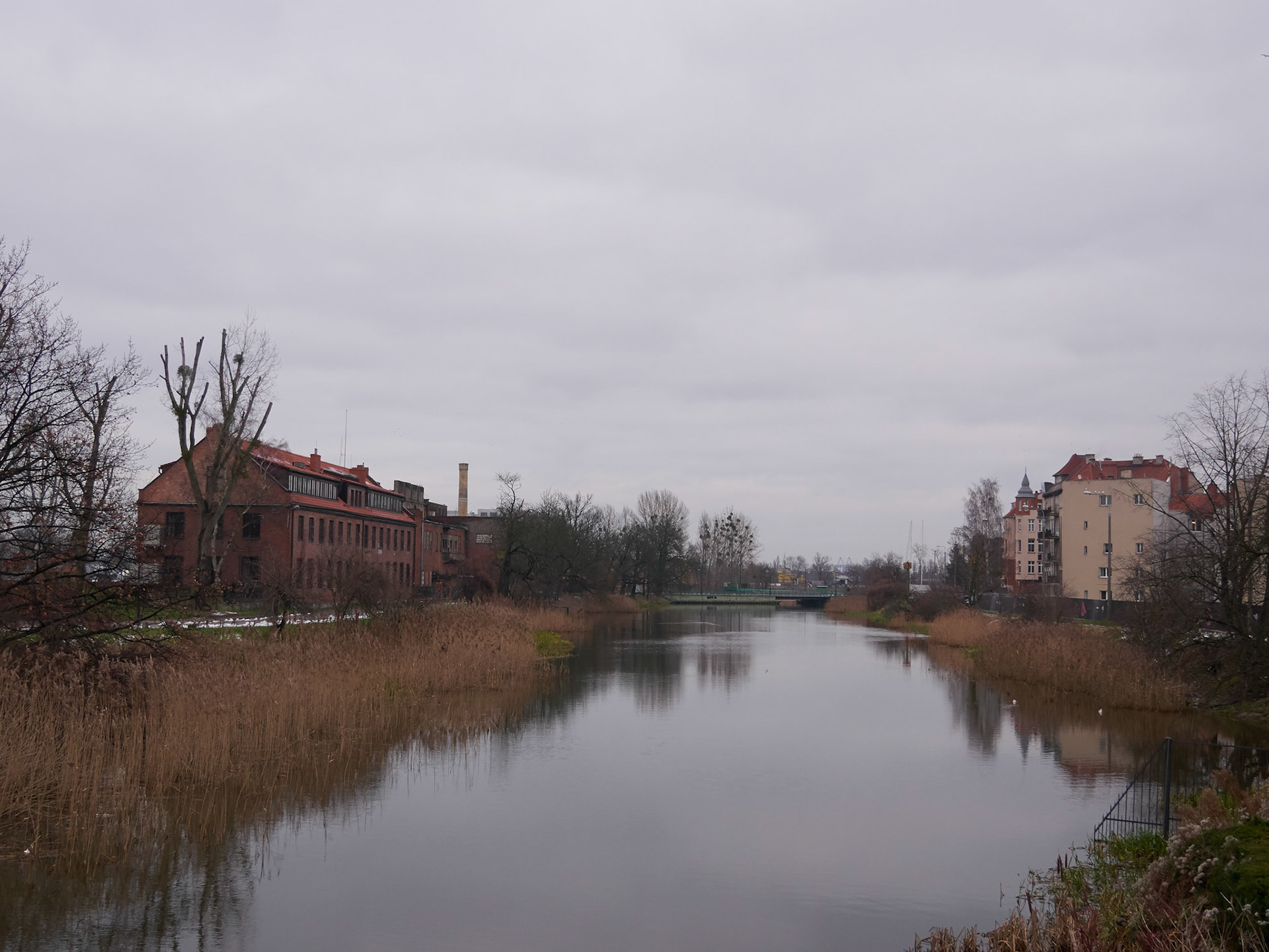 Le port de la ville de Gdansk