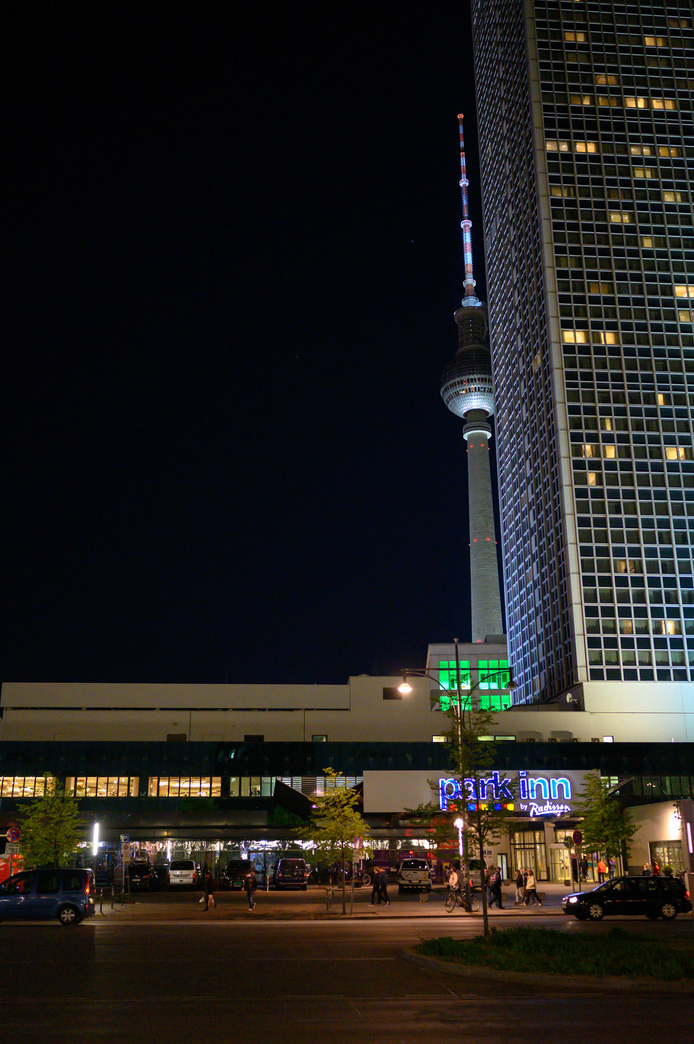 My first glimpse of the Alexanderplatz Fernseheturm in 25 years.